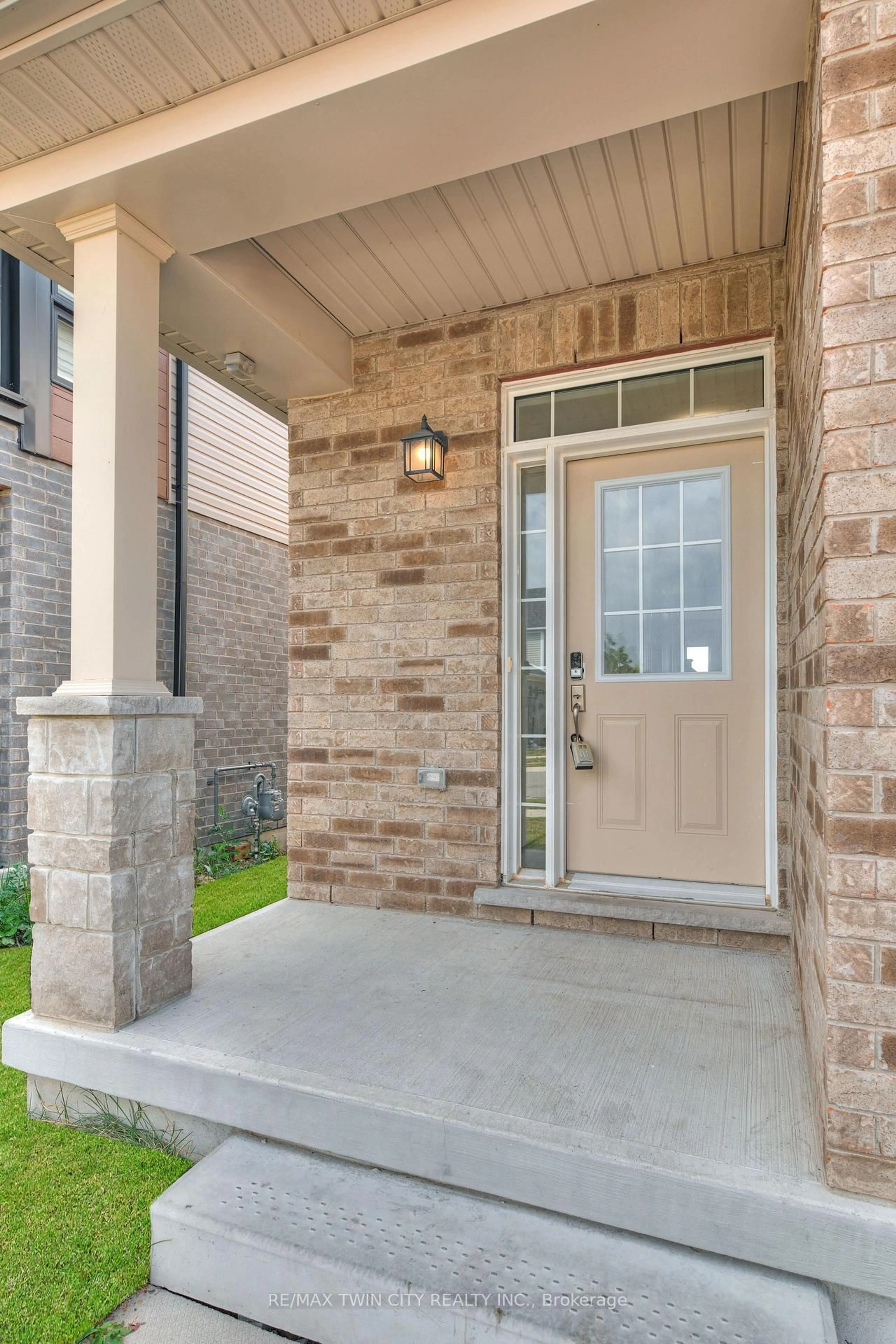 Home with brick exterior material, street for 160 Foamflower Pl, Waterloo Ontario N2V 0G9