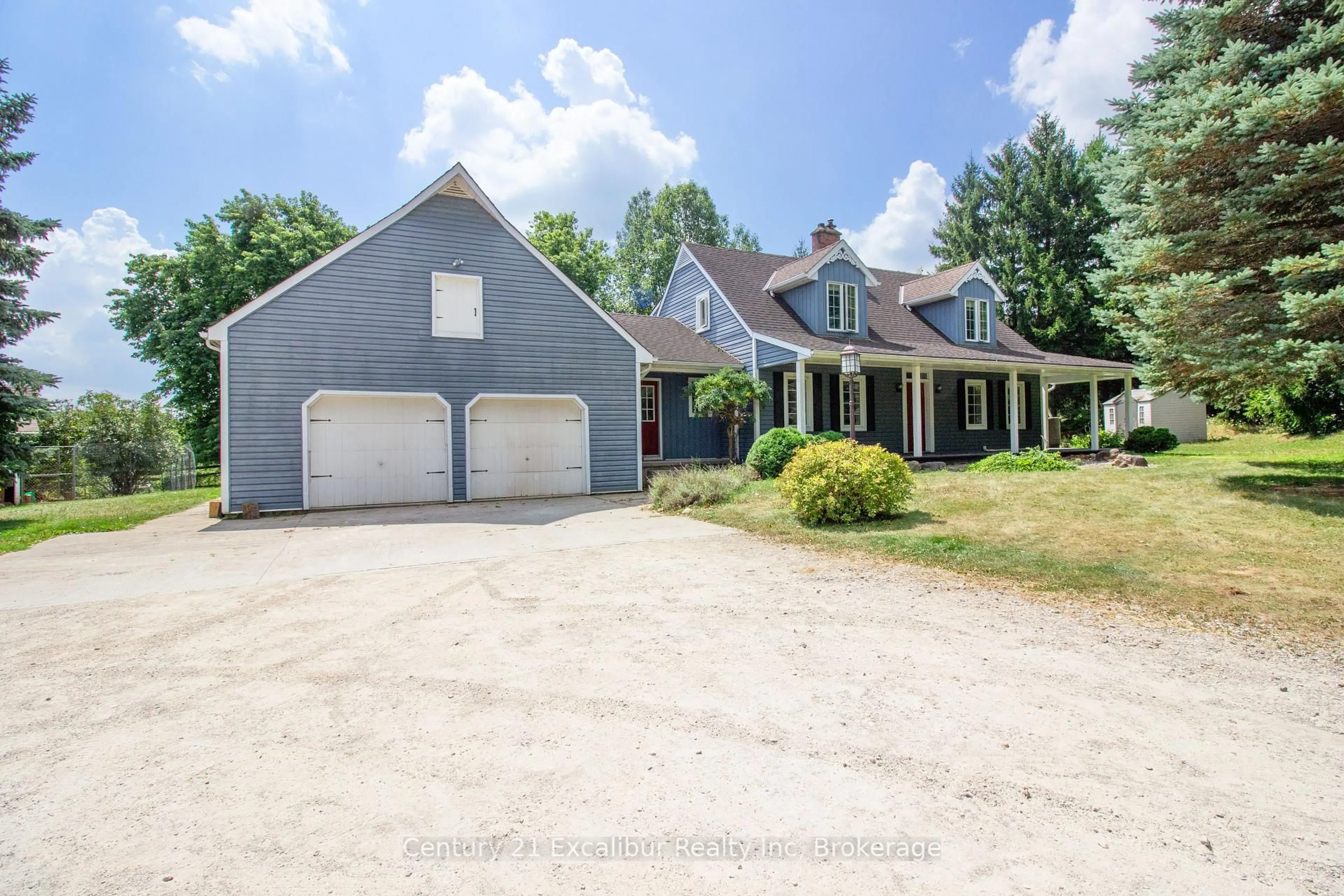 A pic from outside/outdoor area/front of a property/back of a property/a pic from drone, street for 7811 WELLINGTON ROAD 22, Guelph/Eramosa Ontario N1H 6J2