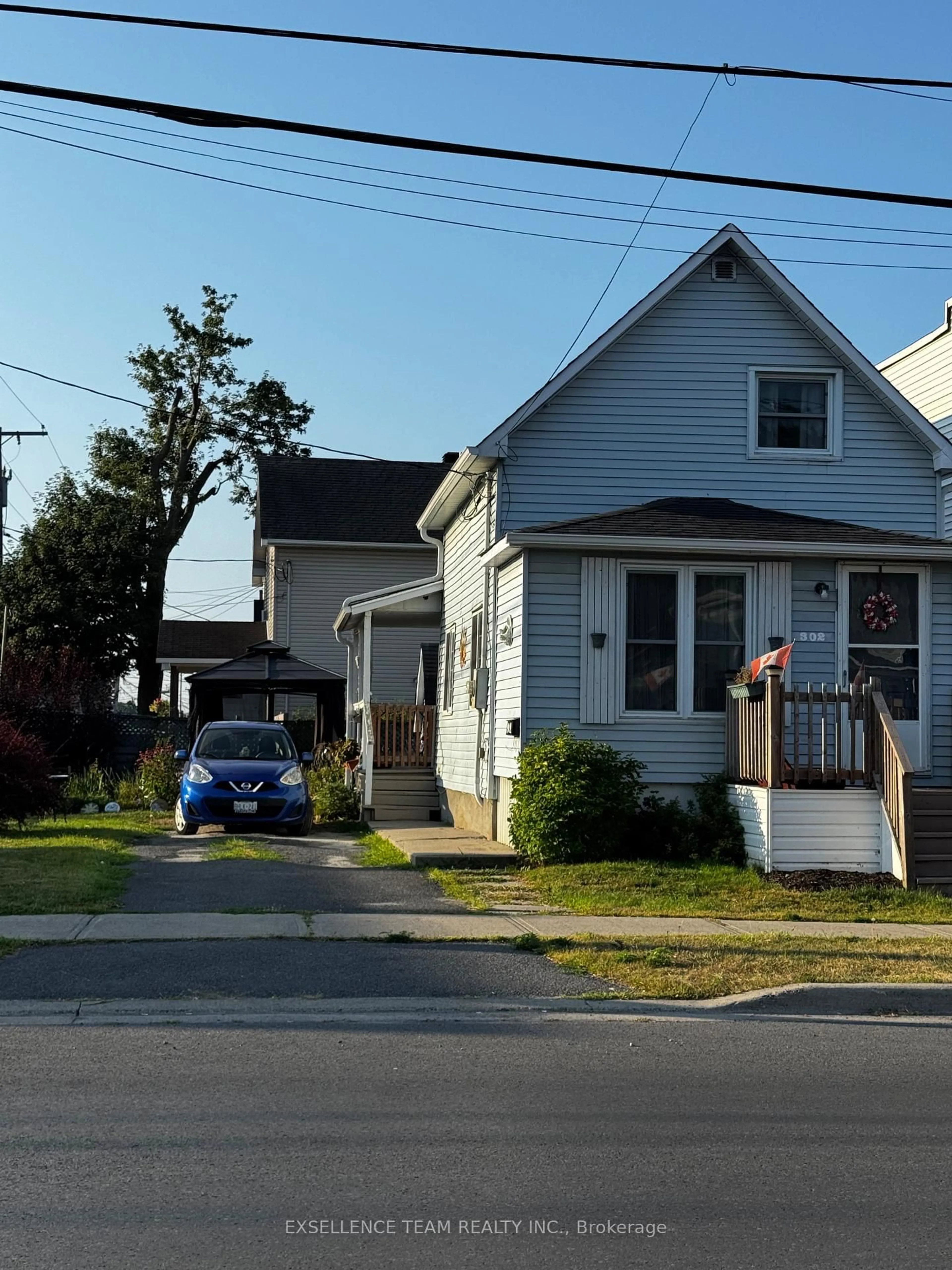 Unknown for 302 Seventh St, Cornwall Ontario K6J 2Y5