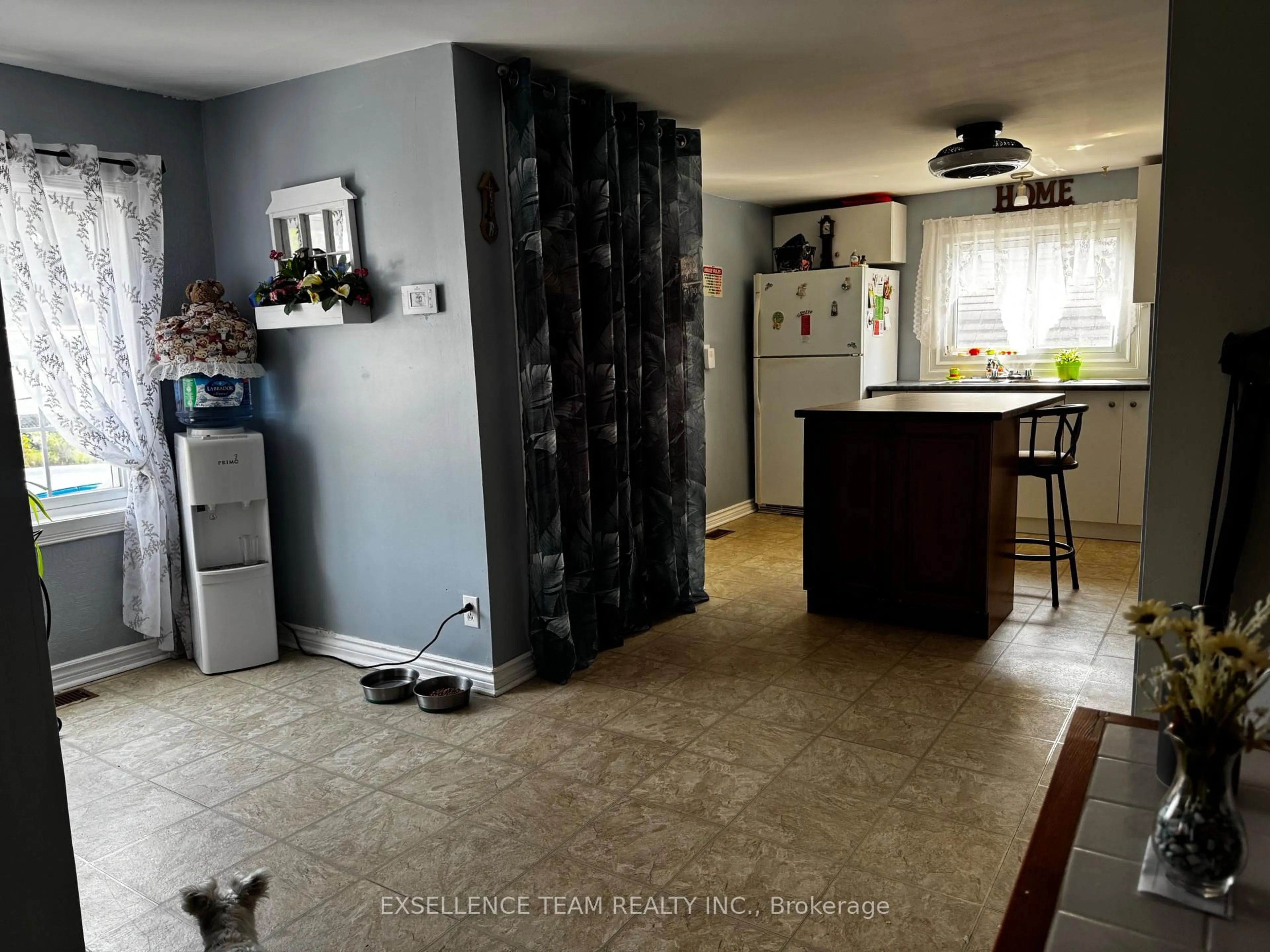 Unknown for 302 Seventh St, Cornwall Ontario K6J 2Y5