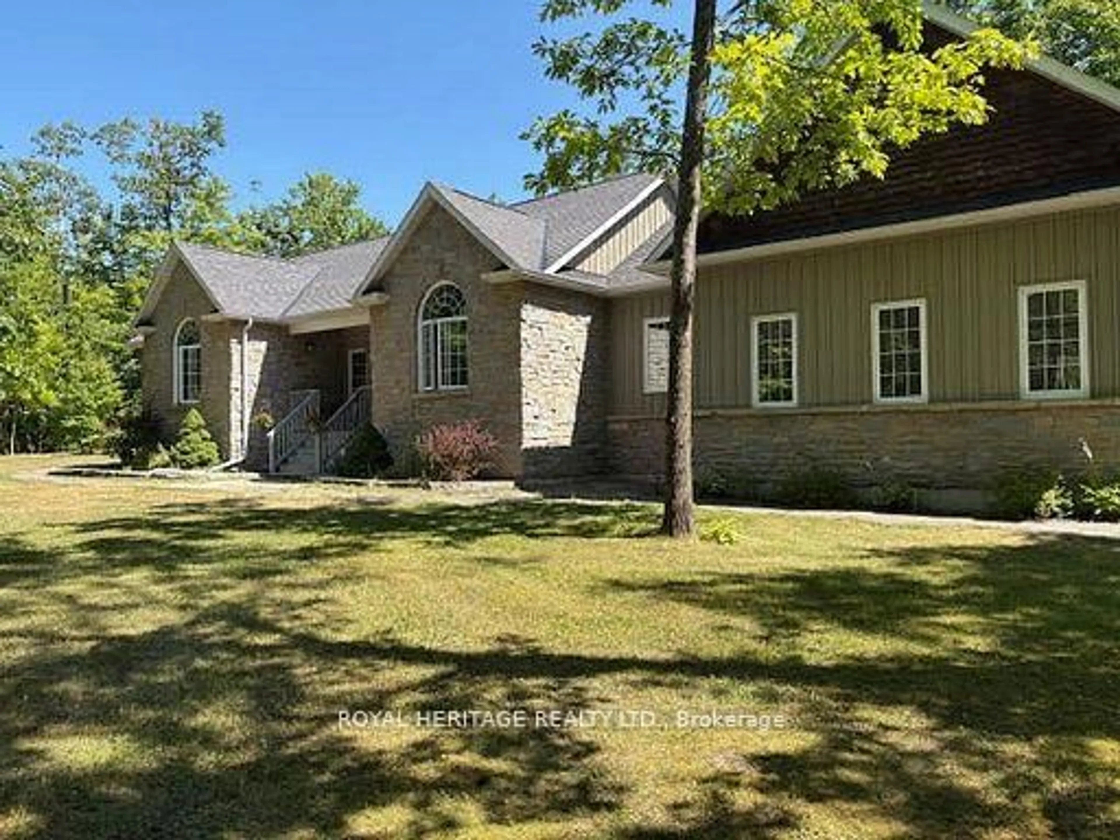 A pic from outside/outdoor area/front of a property/back of a property/a pic from drone, unknown for 134 Mitchell Cres, Trent Lakes Ontario K0L 1J0
