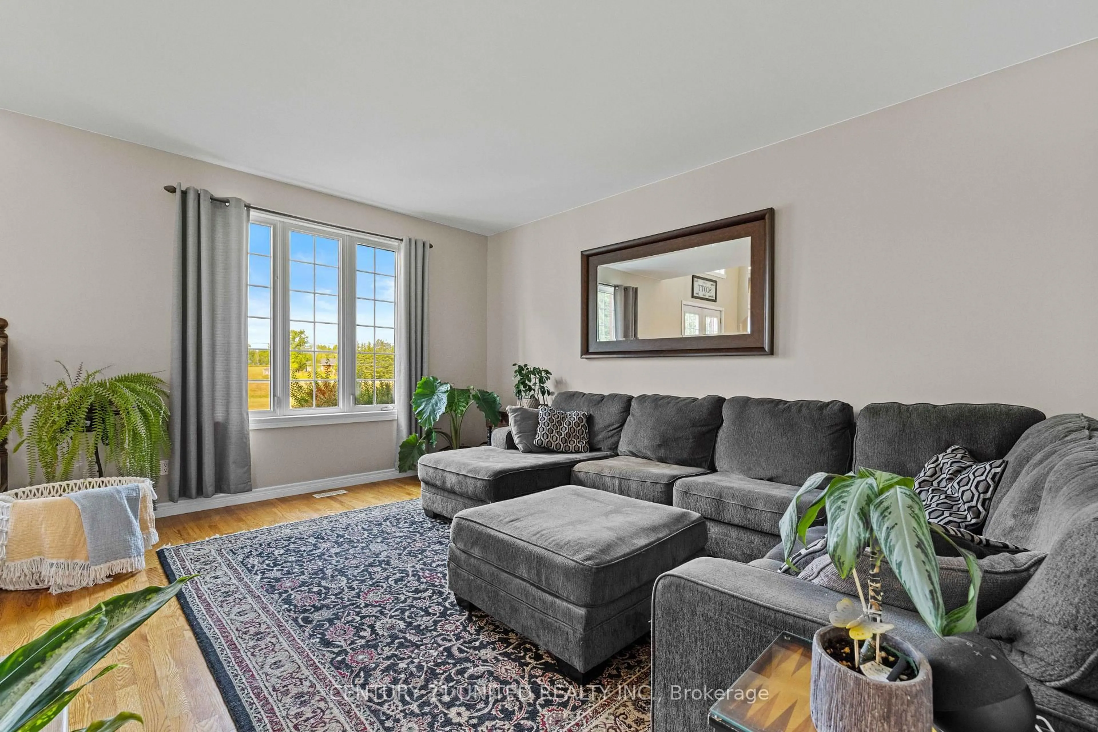 Living room with furniture, unknown for 1739 Heritage Line, Otonabee-South Monaghan Ontario K0L 2G0