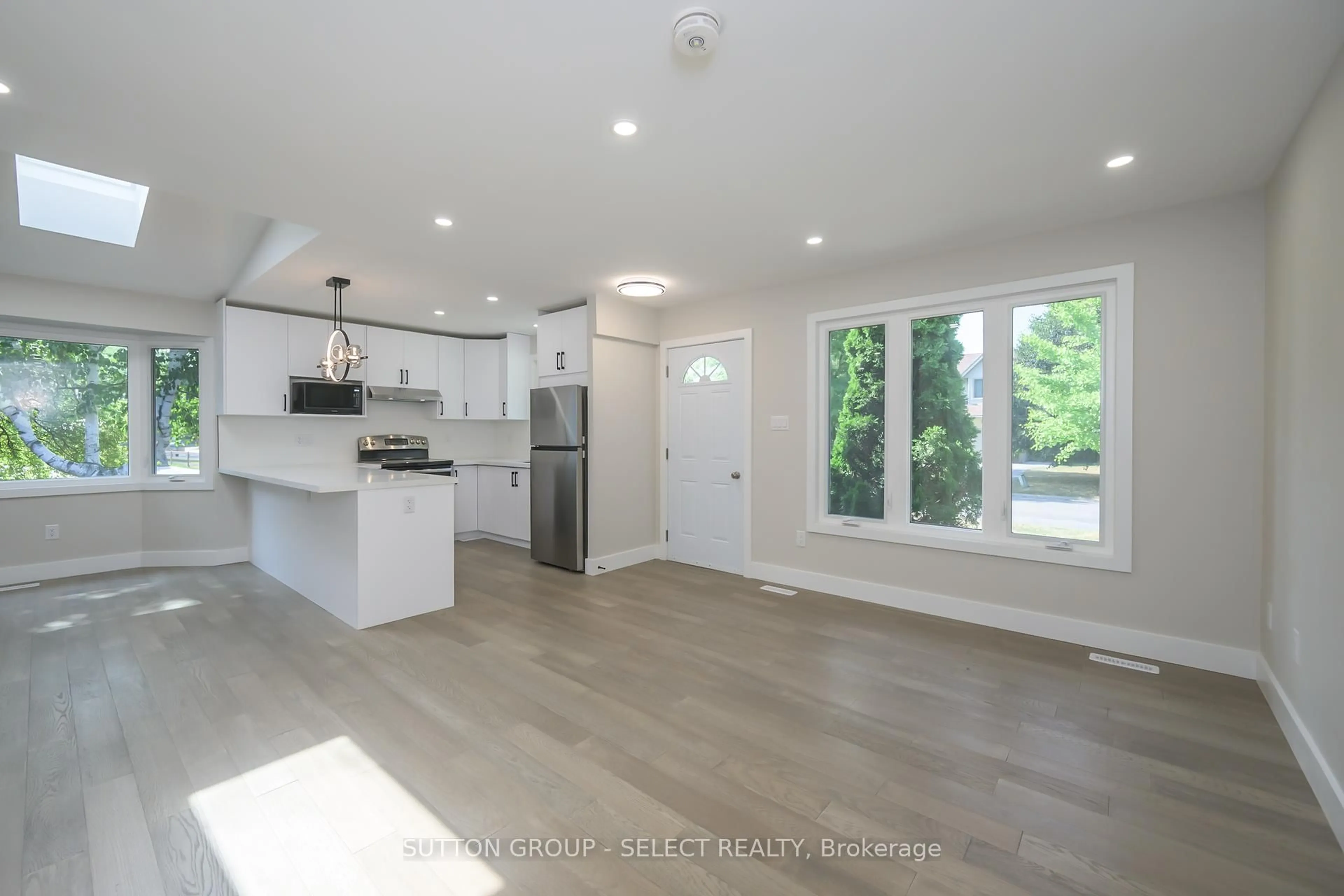 Open concept kitchen, unknown for 34 Ripley Rd, London East Ontario N5V 3V1