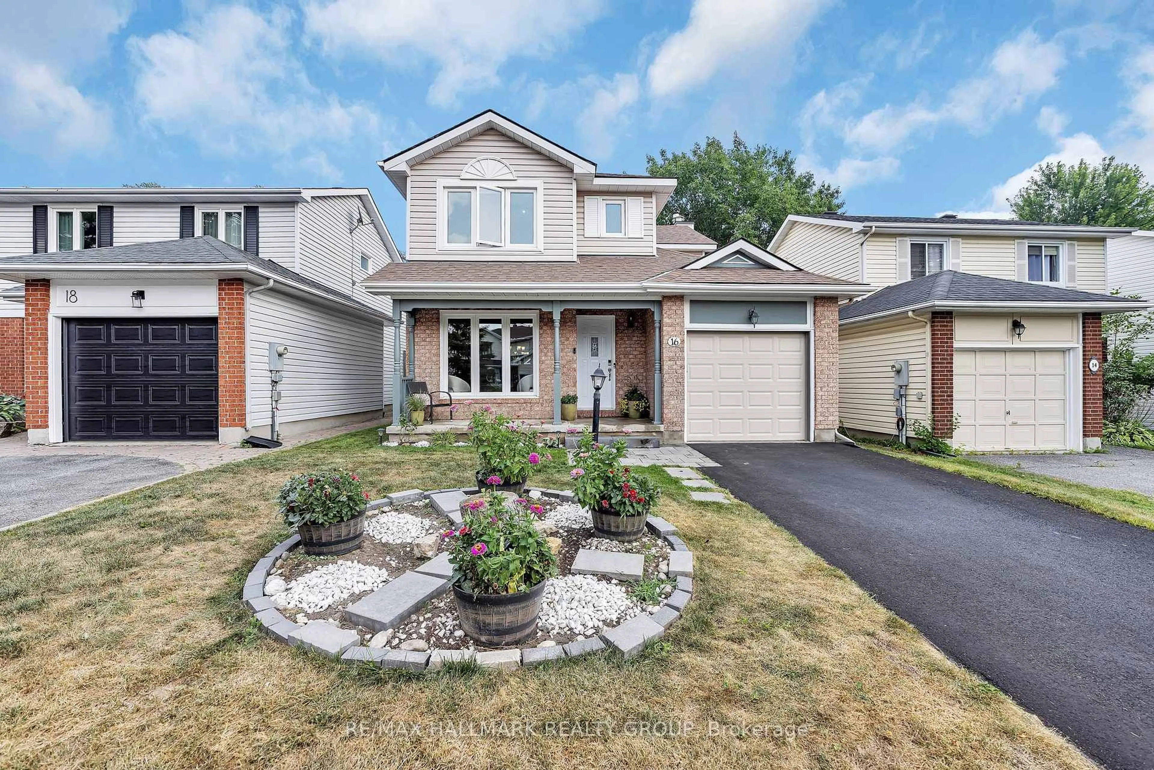Home with brick exterior material, street for 16 Hawley Cres, Ottawa Ontario K2M 1T3
