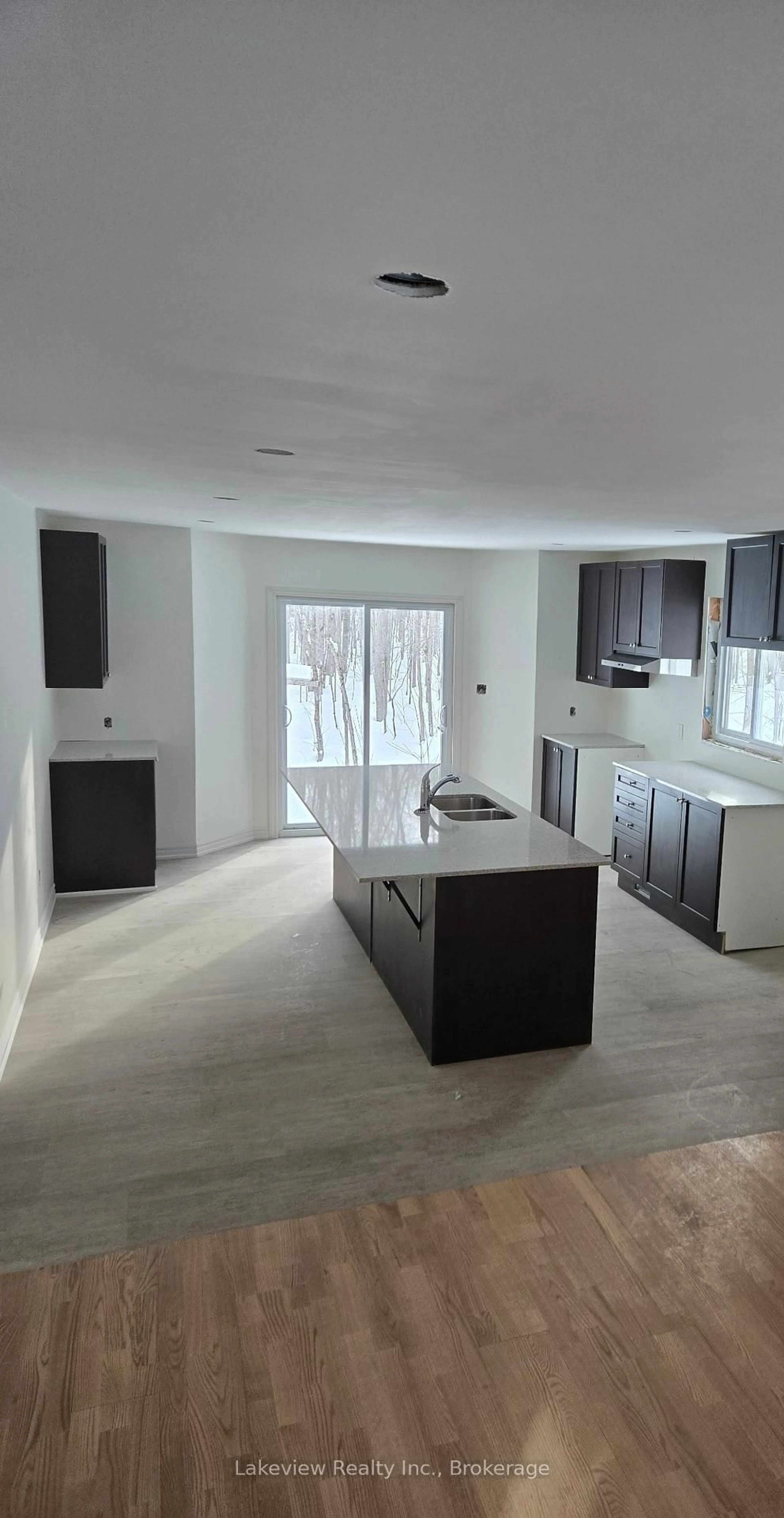 Open concept kitchen, unknown for 1078 South Kahshe Lake Rd, Gravenhurst Ontario P0E 1G0