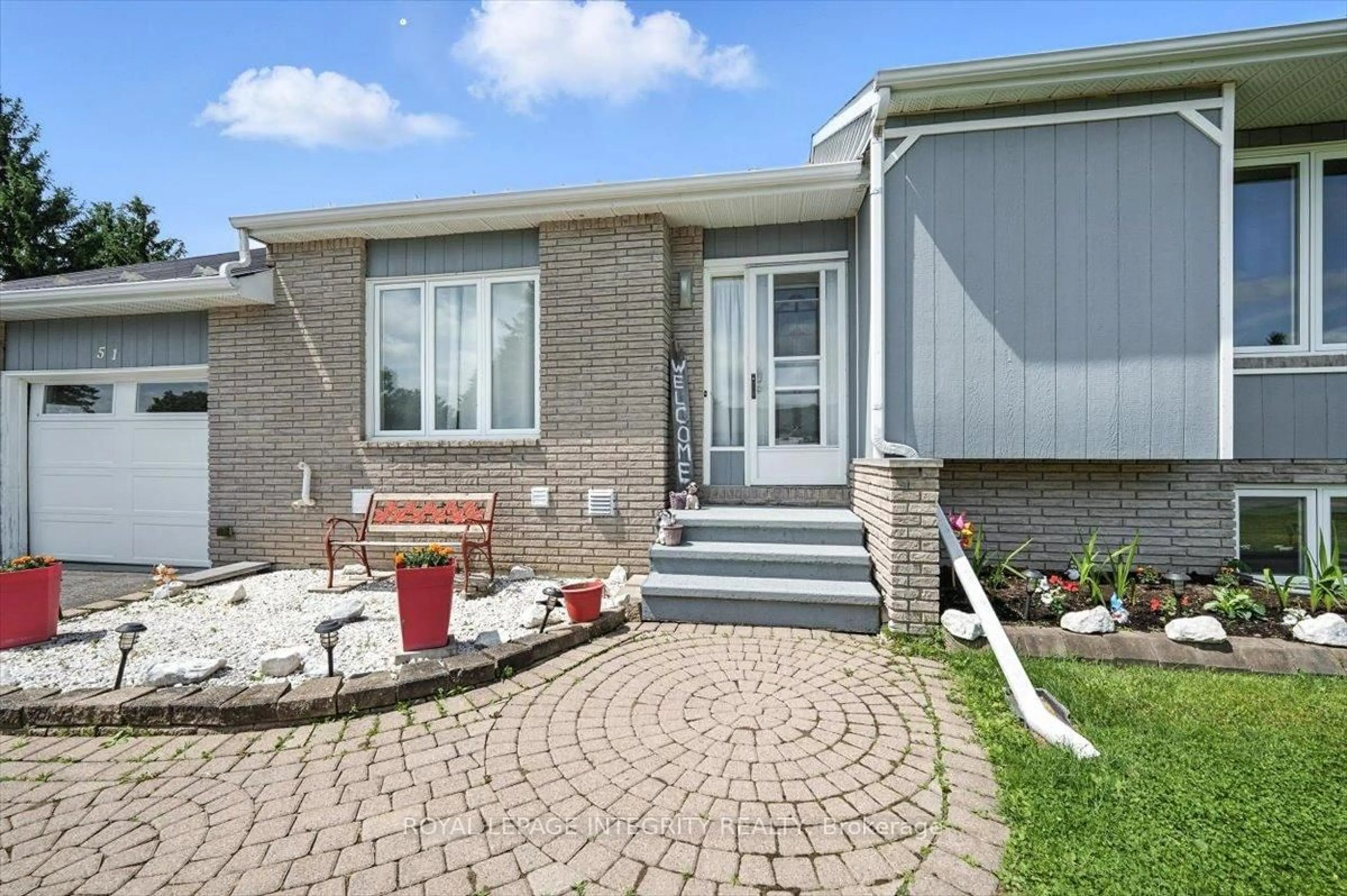 Unknown for 51 Marcel St, Russell Ontario K0A 1W0