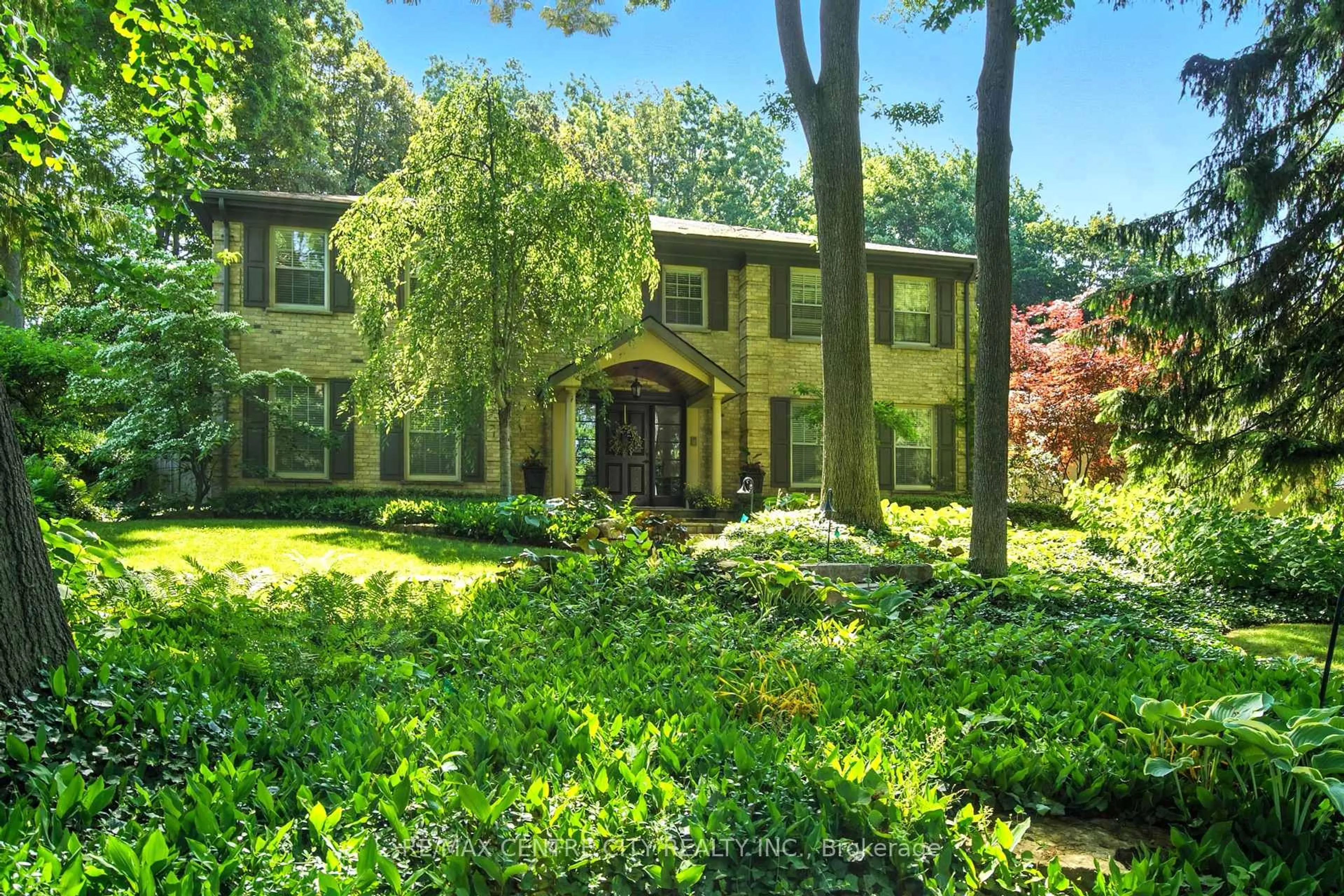 Unknown for 129 Wychwood Pl, London North Ontario N6G 1S7