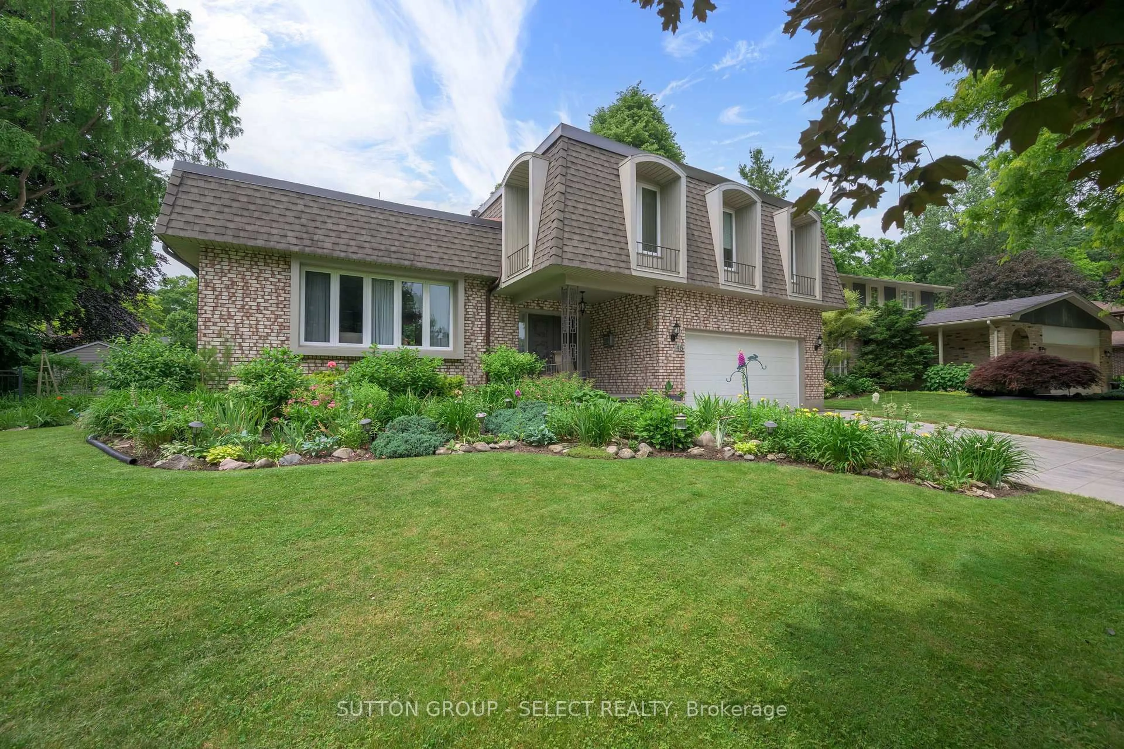 Home with brick exterior material, street for 46 Grand View Cres, London South Ontario N6K 2Y2