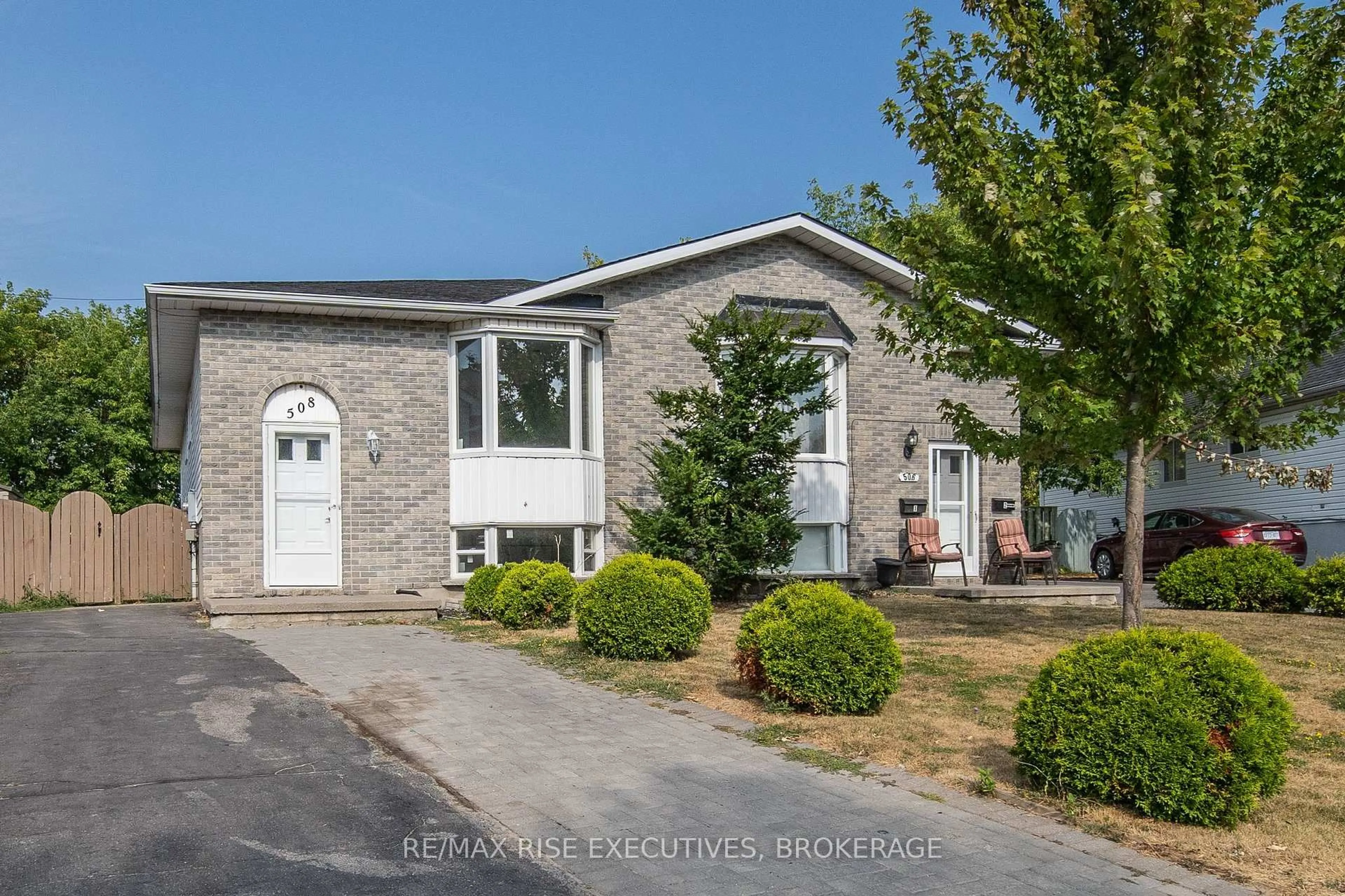 Unknown for 508 Grandtrunk Ave, Kingston Ontario K7M 8P6
