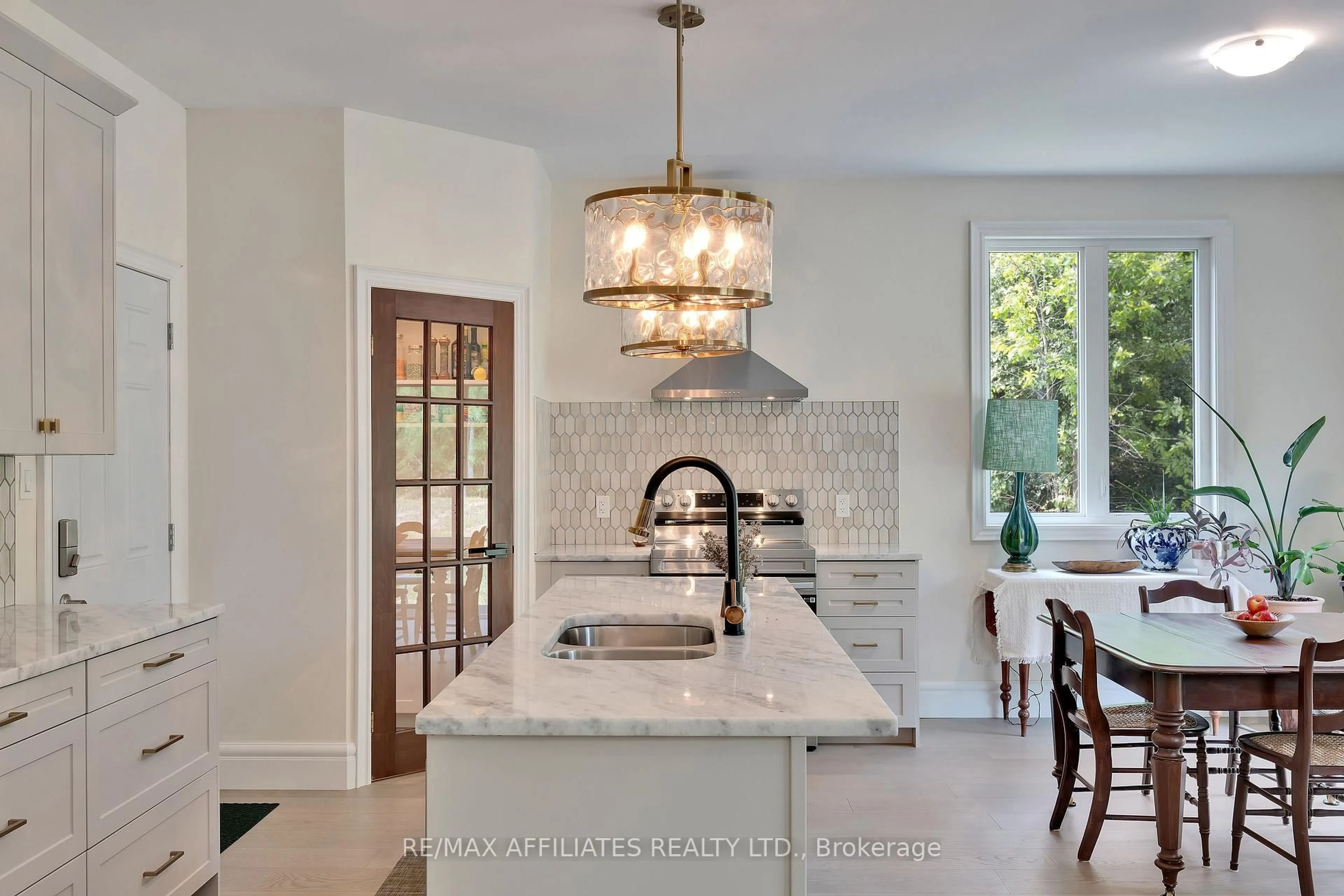 Contemporary kitchen, ceramic/tile floor for 8 Simcoe St, Rideau Lakes Ontario K0G 1P0