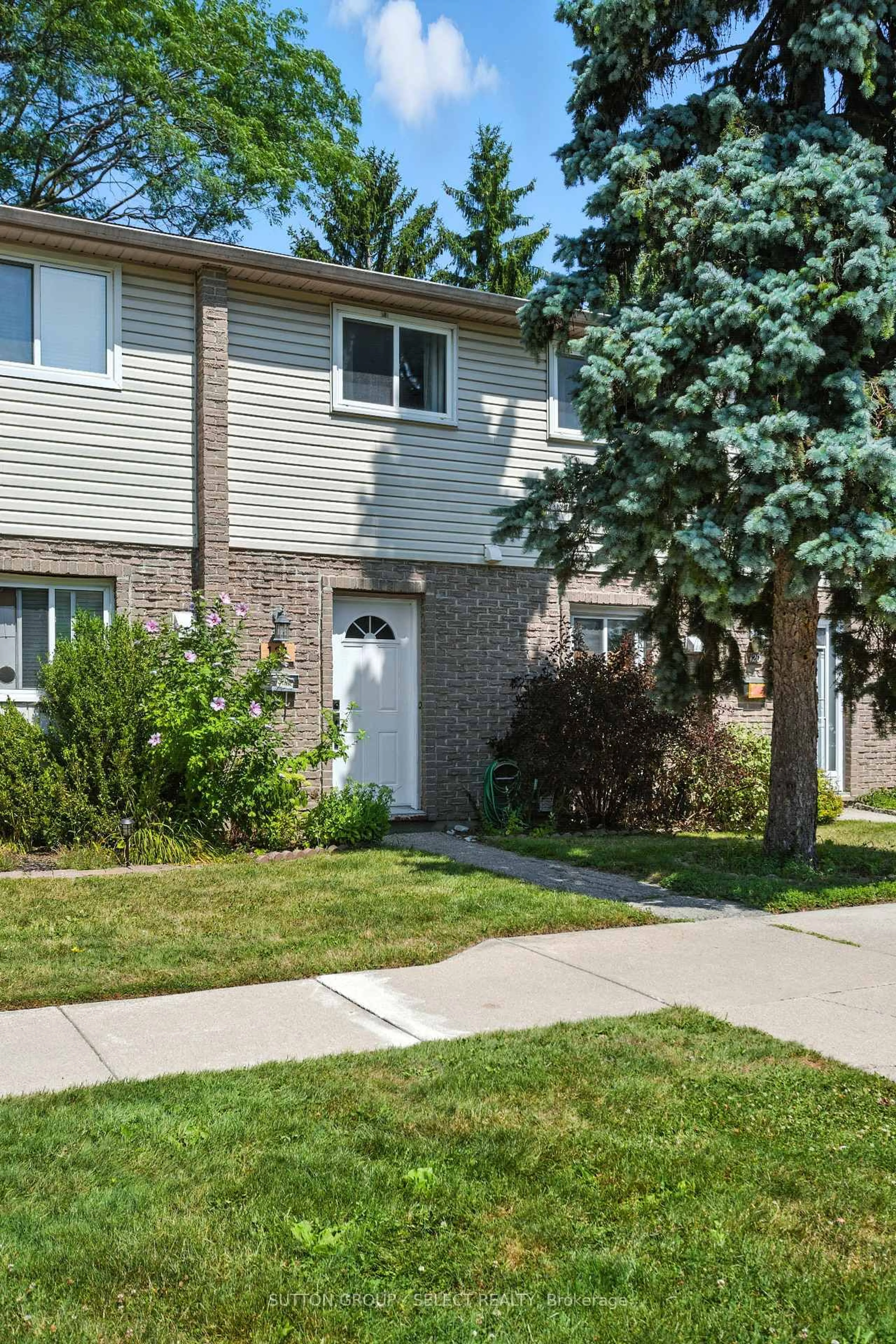 Home with vinyl exterior material, street for 166 Southdale Rd #121, London South Ontario N6J 2J1