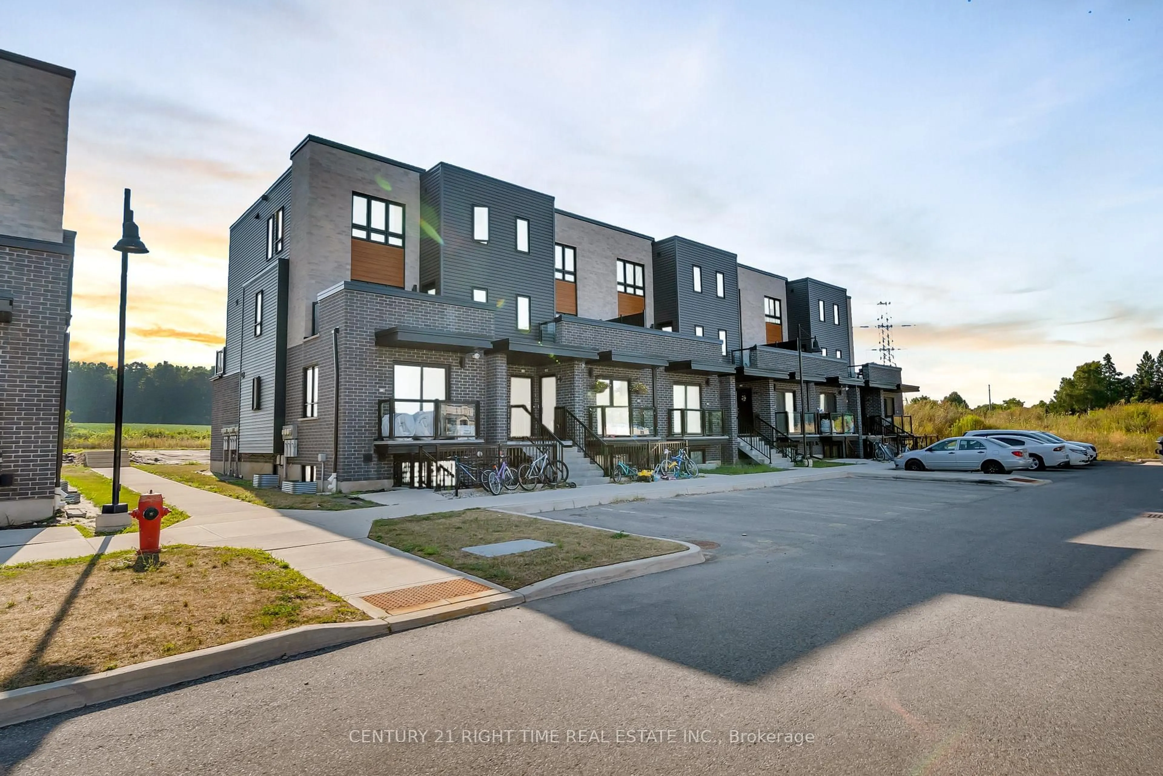 A pic from outside/outdoor area/front of a property/back of a property/a pic from drone, street for 235 Chapel Hill Dr #11, Kitchener Ontario N2R 1N3