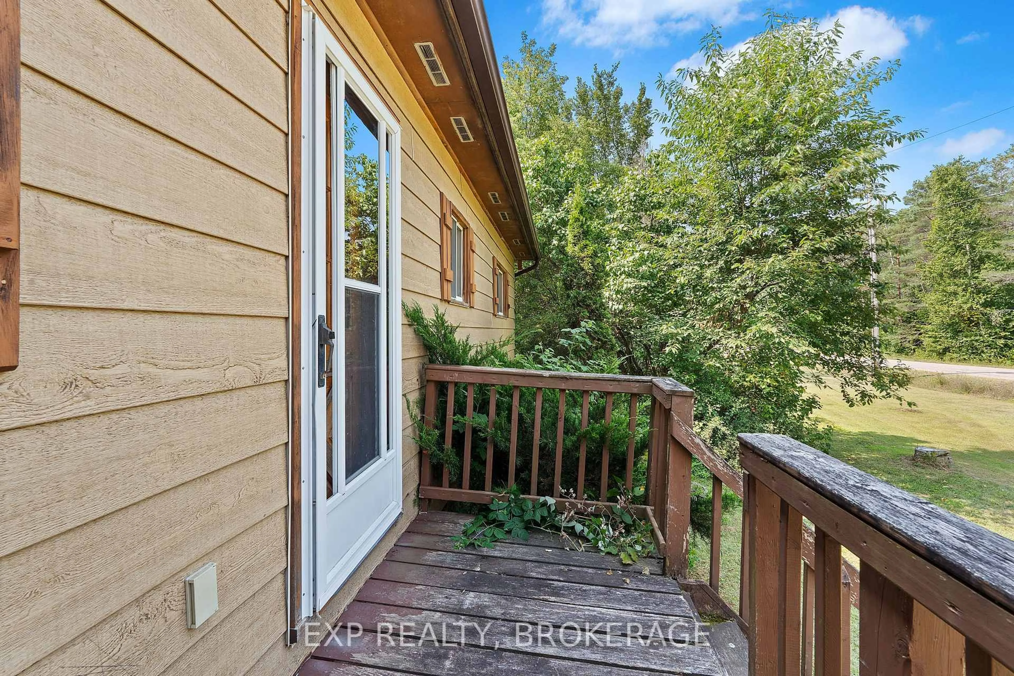 Patio, water/lake/river/ocean view for 4 DENISON Dr, Addington Highlands Ontario K0H 2G0