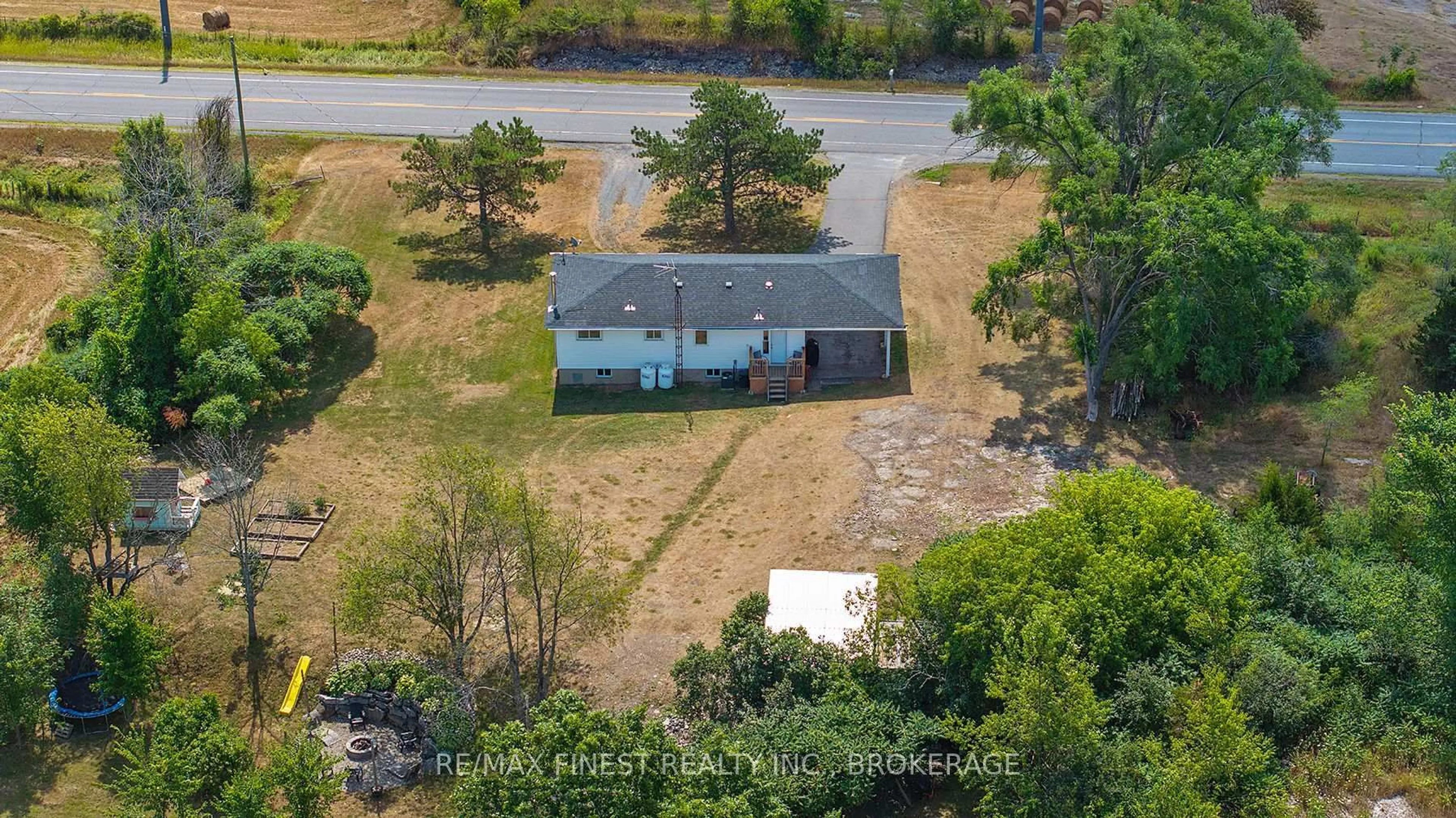 A pic from outside/outdoor area/front of a property/back of a property/a pic from drone, unknown for 117 Mud Lake Rd, Bissett Creek Ontario K0H 2H0
