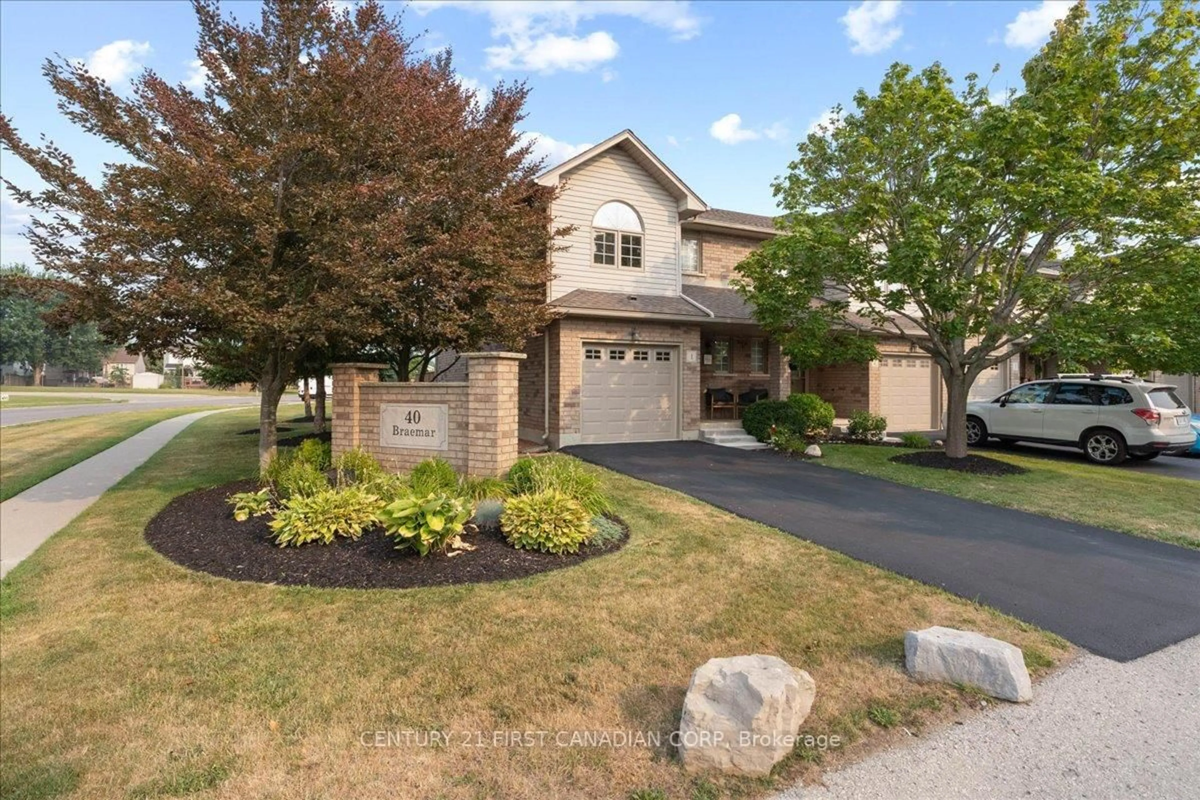 Home with brick exterior material, street for 40 Braemar Ave #1, Haldimand Ontario N3W 2N1