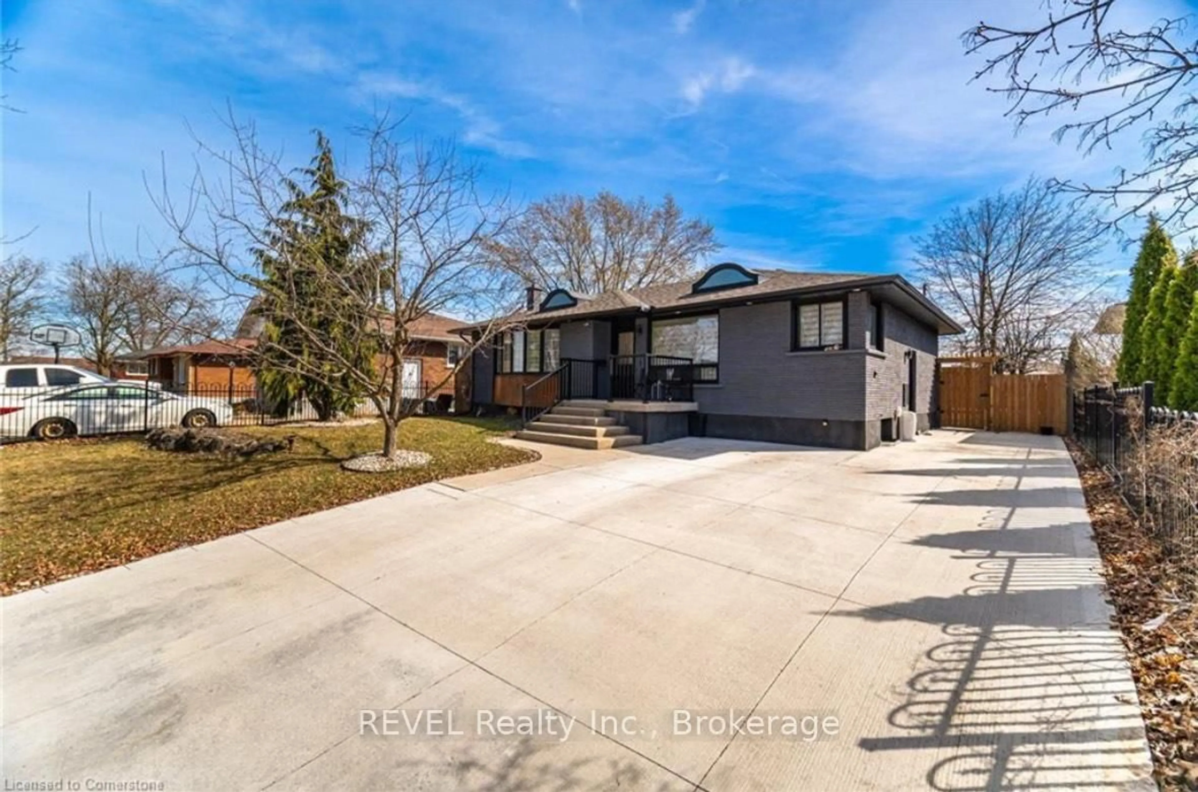 Home with brick exterior material, street for 26 Hillgarden Rd, St. Catharines Ontario L2T 2W6