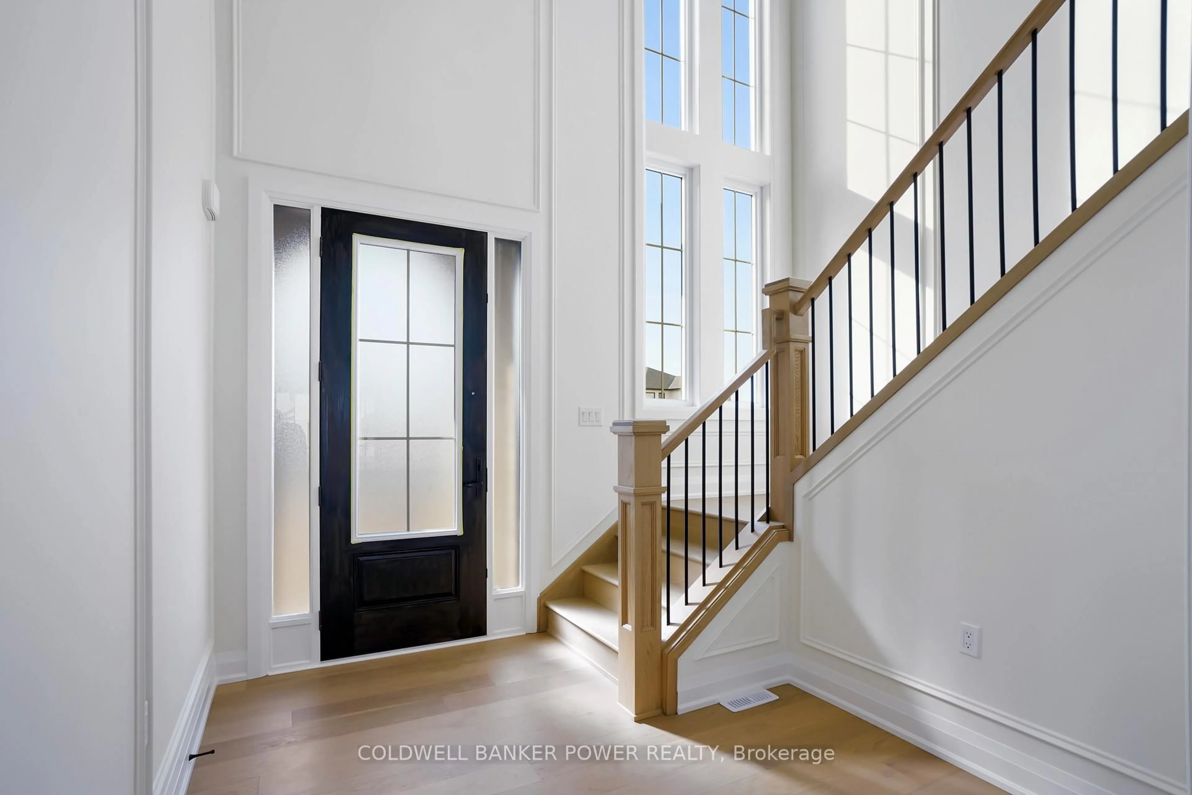 Indoor entryway for 6355 Jack England Dr, London South Ontario N6P 0L3
