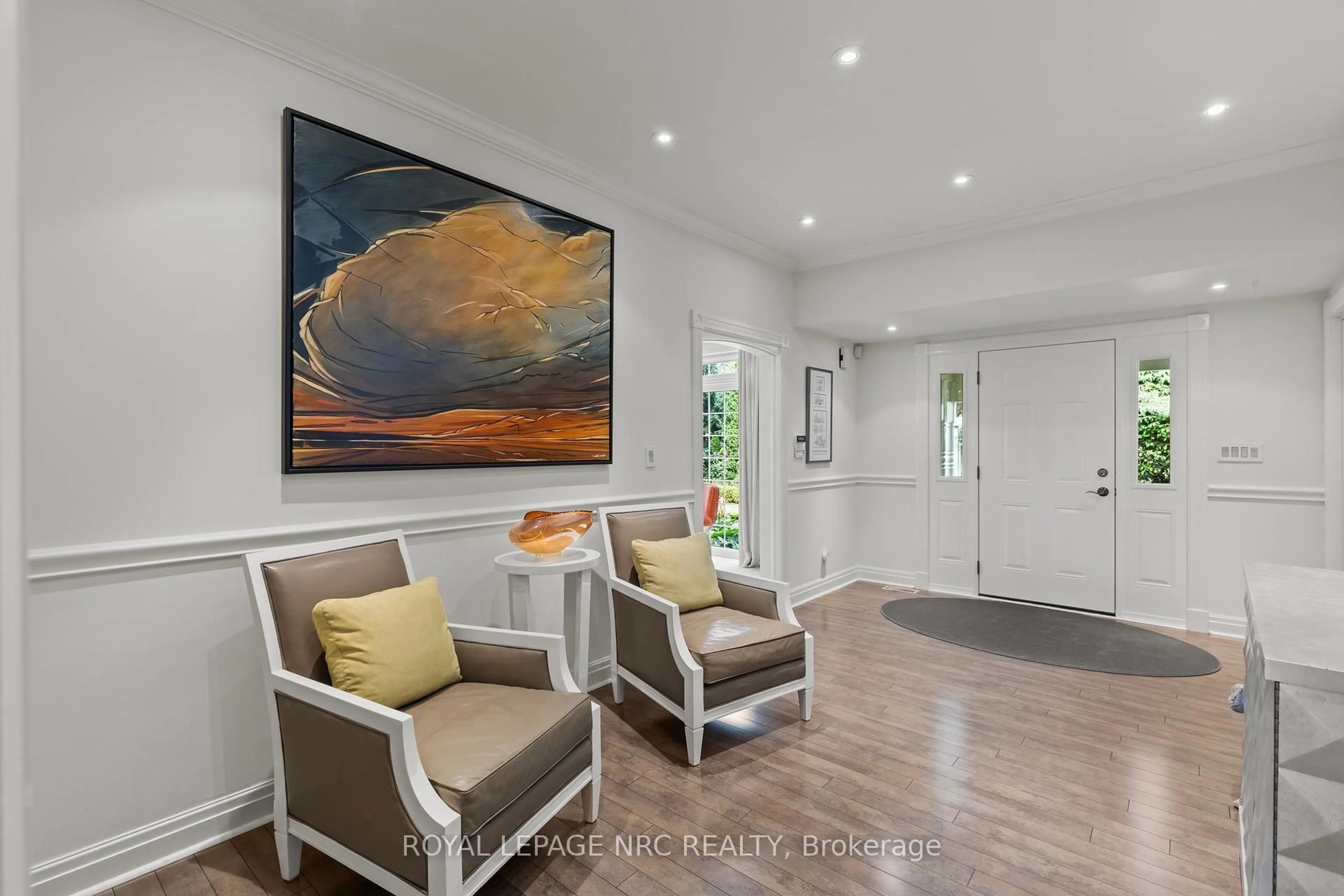 Indoor entryway for 315 Niagara Blvd, Niagara-on-the-Lake Ontario L0S 1J0