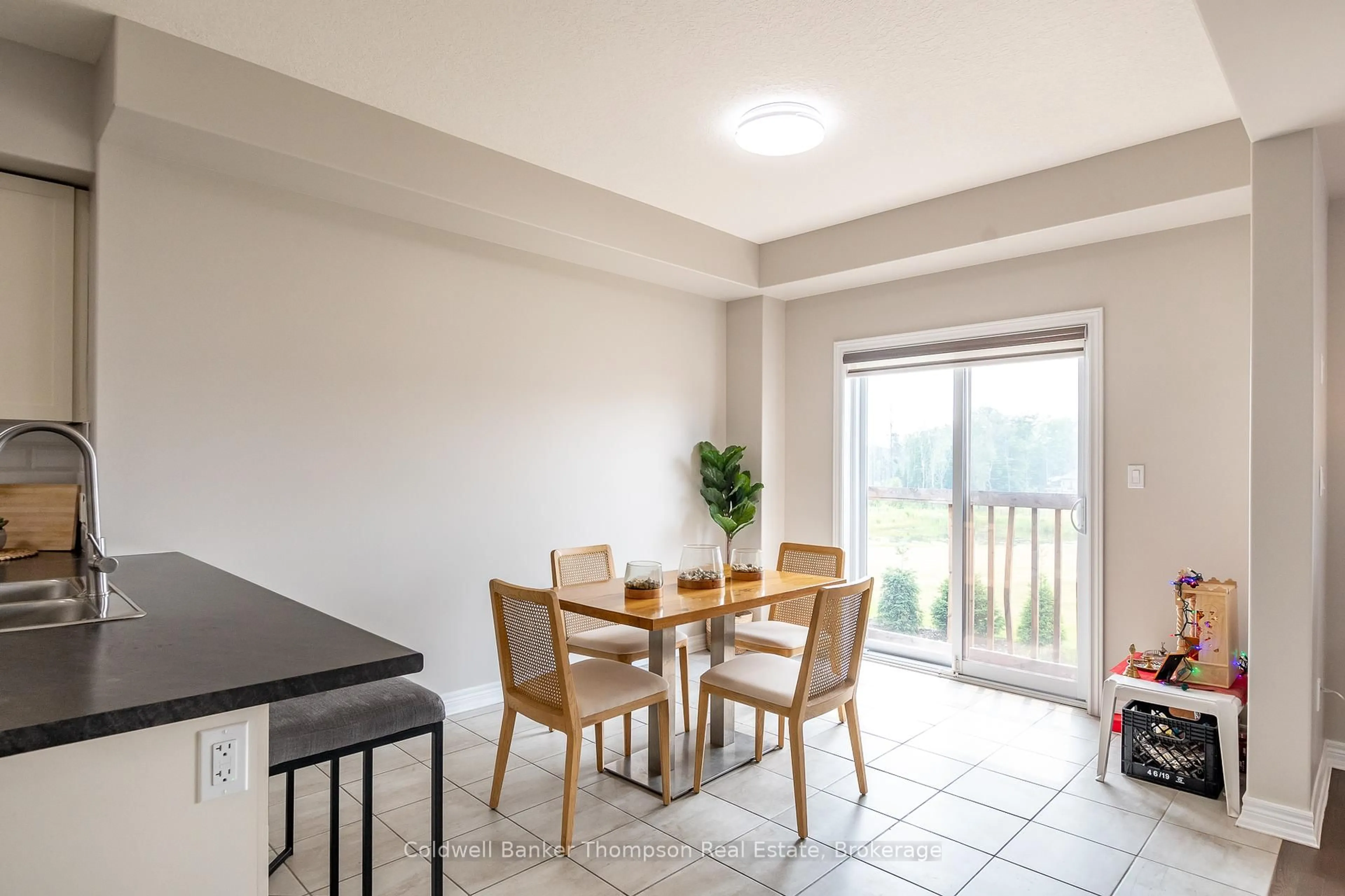 Dining room, unknown for 27 Woodstream Dr, Huntsville Ontario P1H 0B7