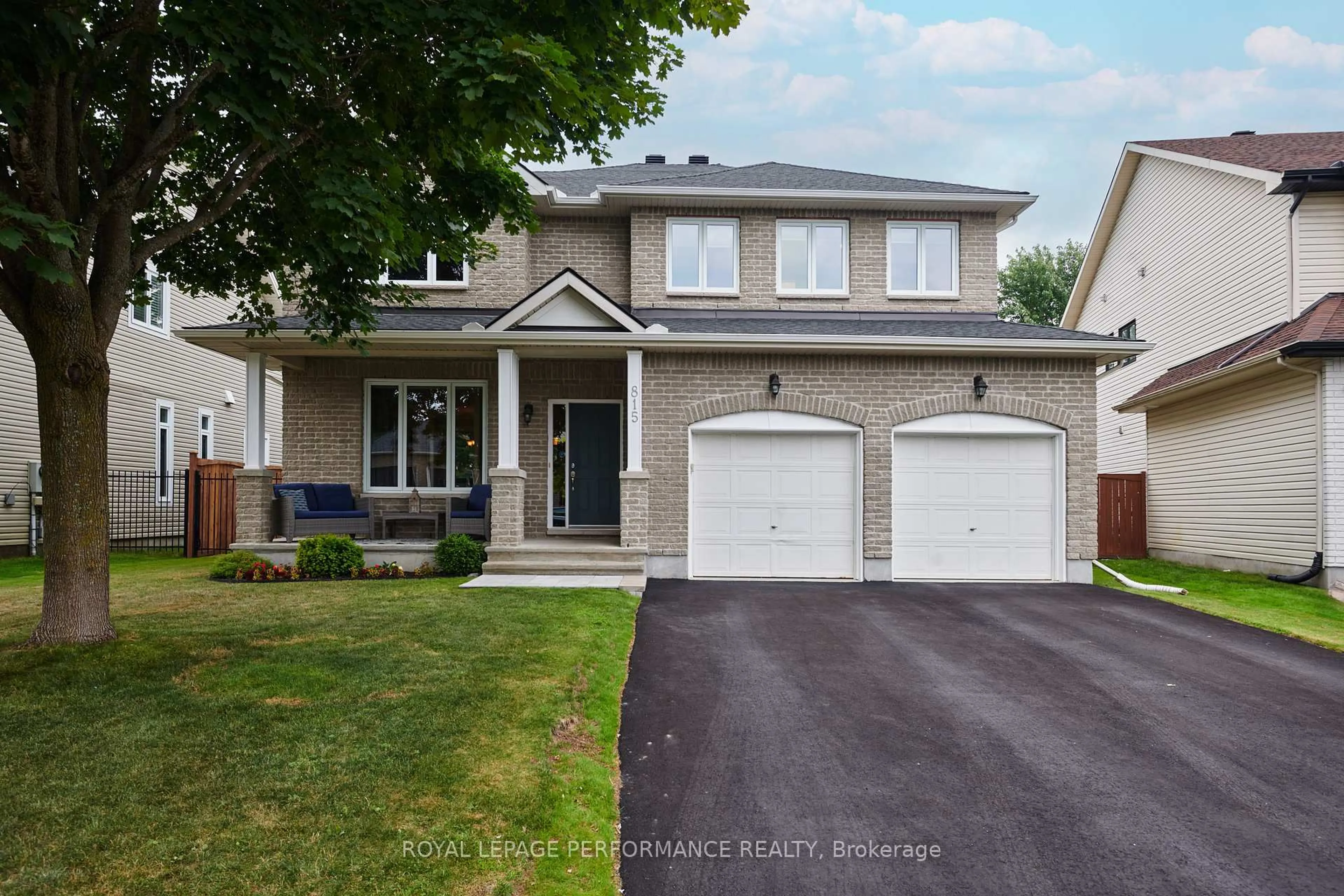 Home with vinyl exterior material, street for 815 Long Point Circ, Ottawa Ontario K1T 4H6