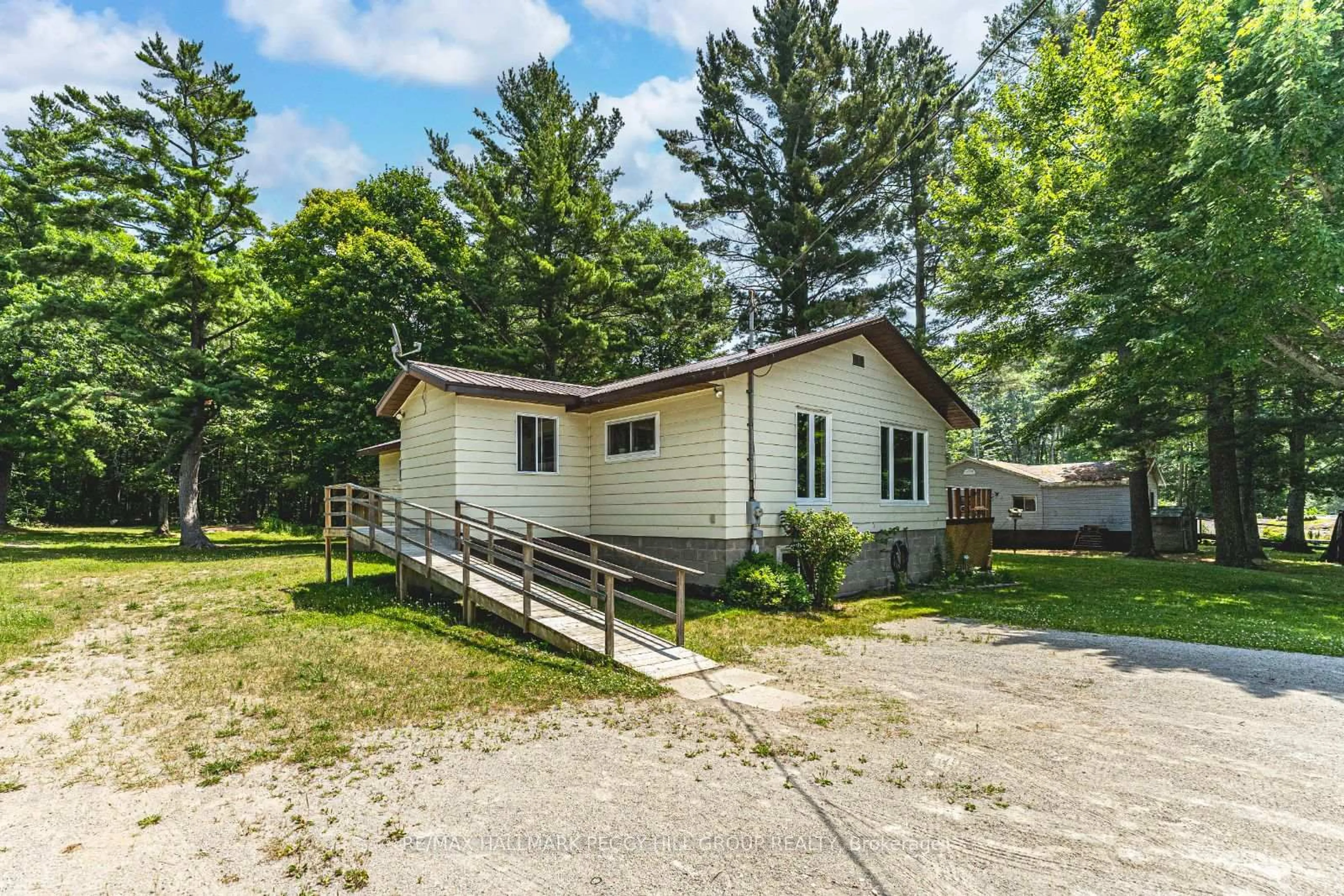 Unknown for 332 Baxter Loop Rd, Georgian Bay Ontario L0K 1S0