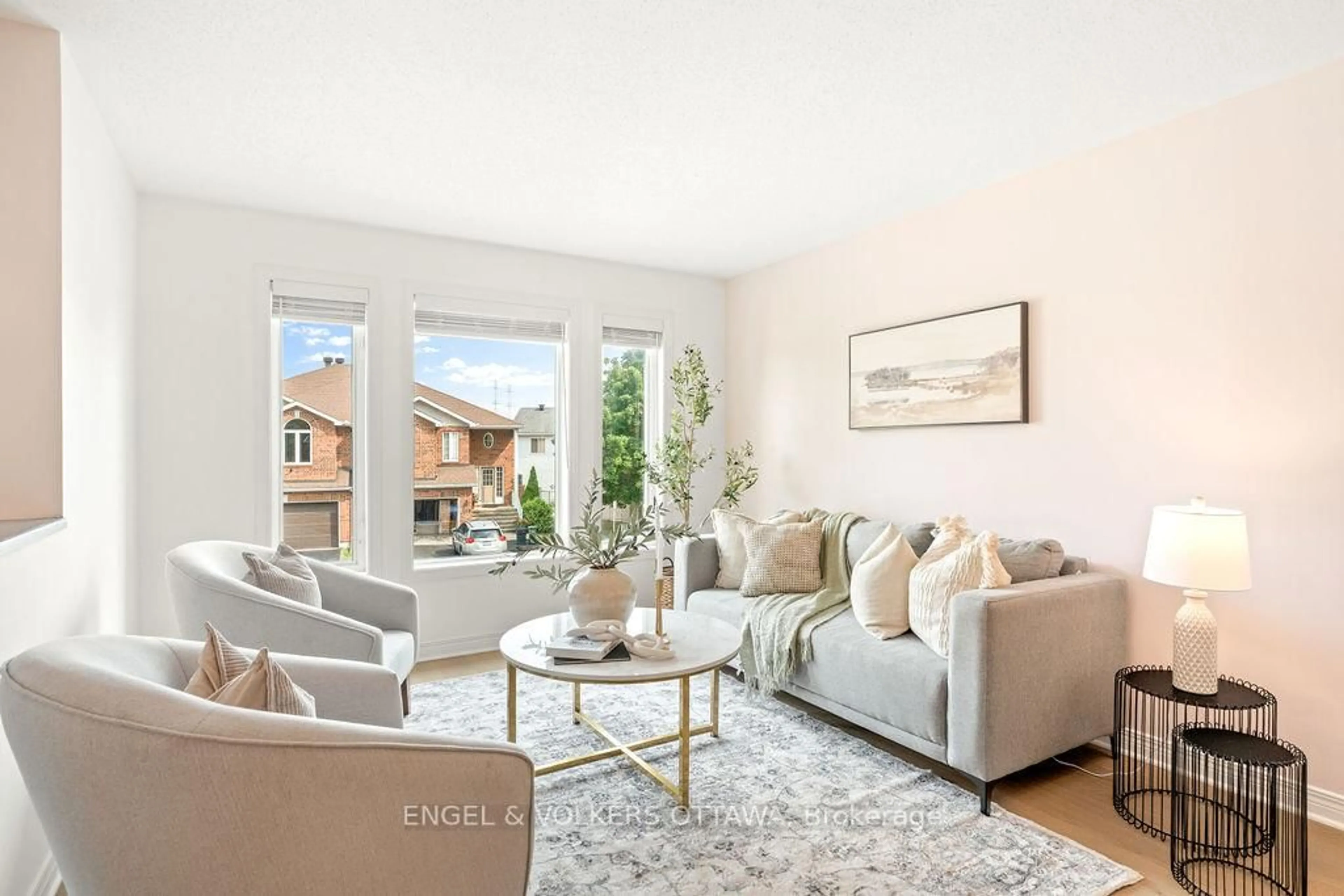 Living room with furniture, unknown for 162 Castle Glen Cres, Ottawa Ontario K2L 4H1