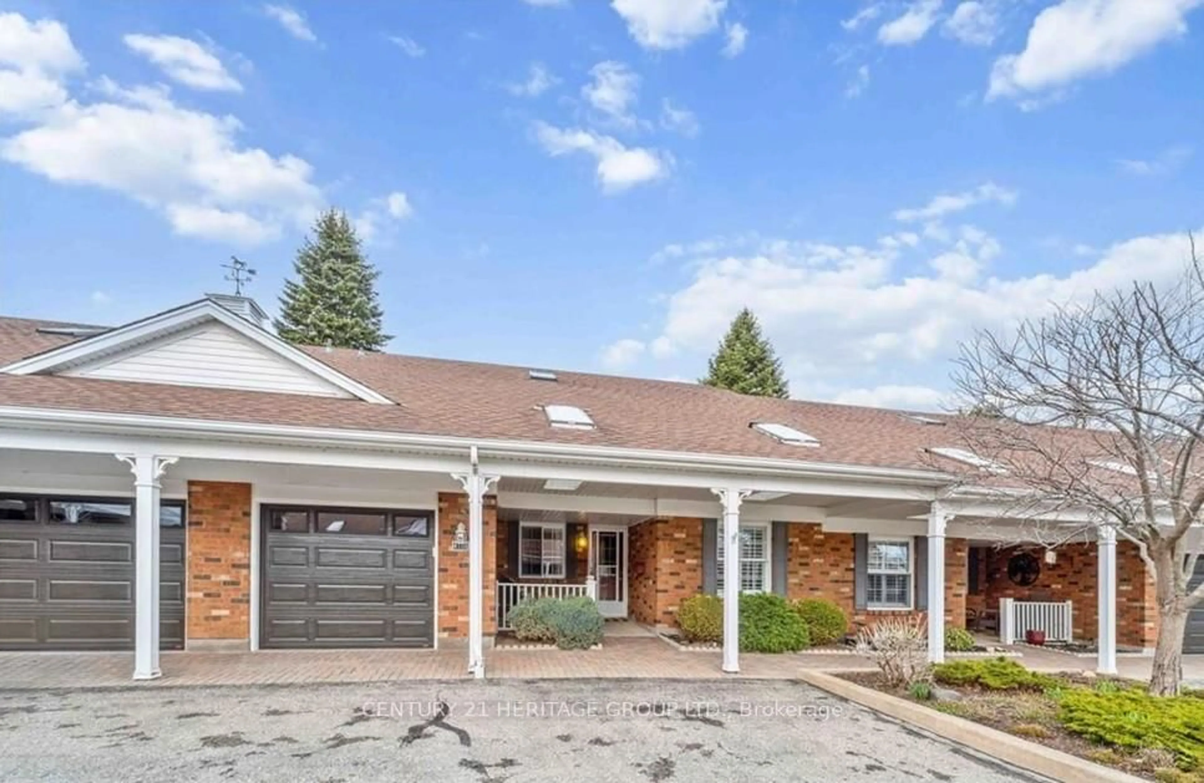 Home with brick exterior material, street for 4106 Butternut Crt, Lincoln Ontario L0R 2C0