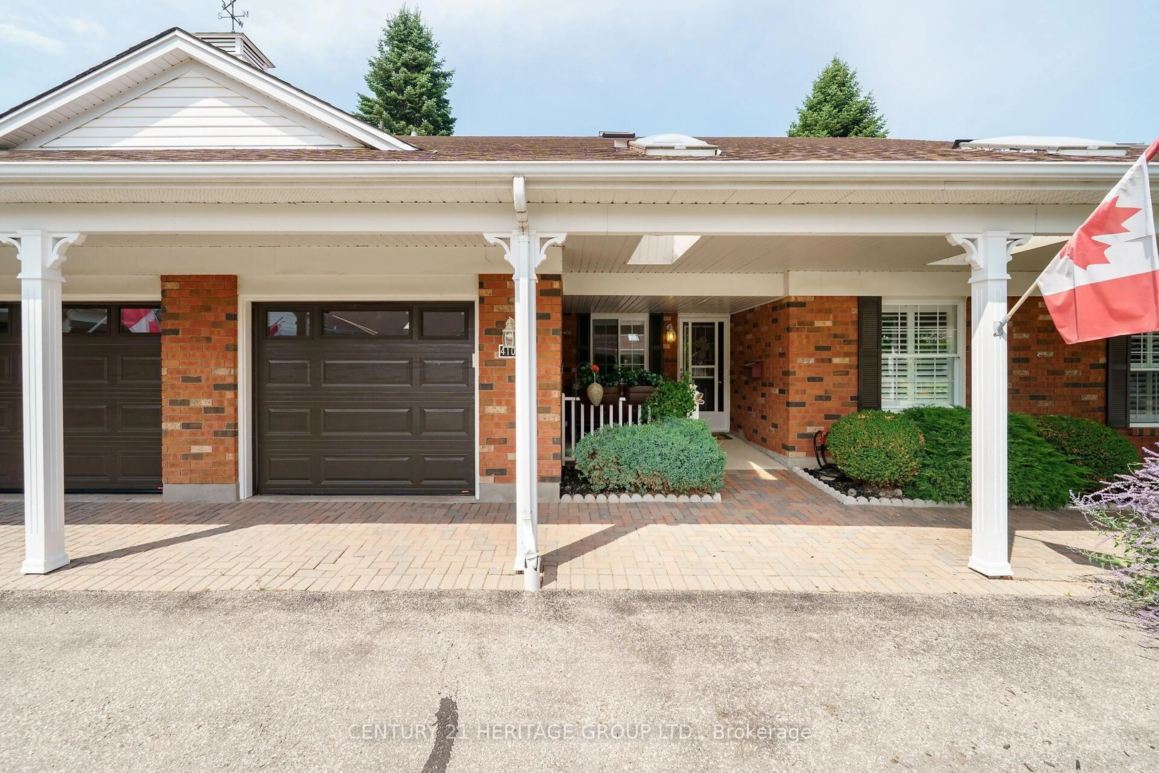 Home with brick exterior material, street for 4106 Butternut Crt, Lincoln Ontario L0R 2C0