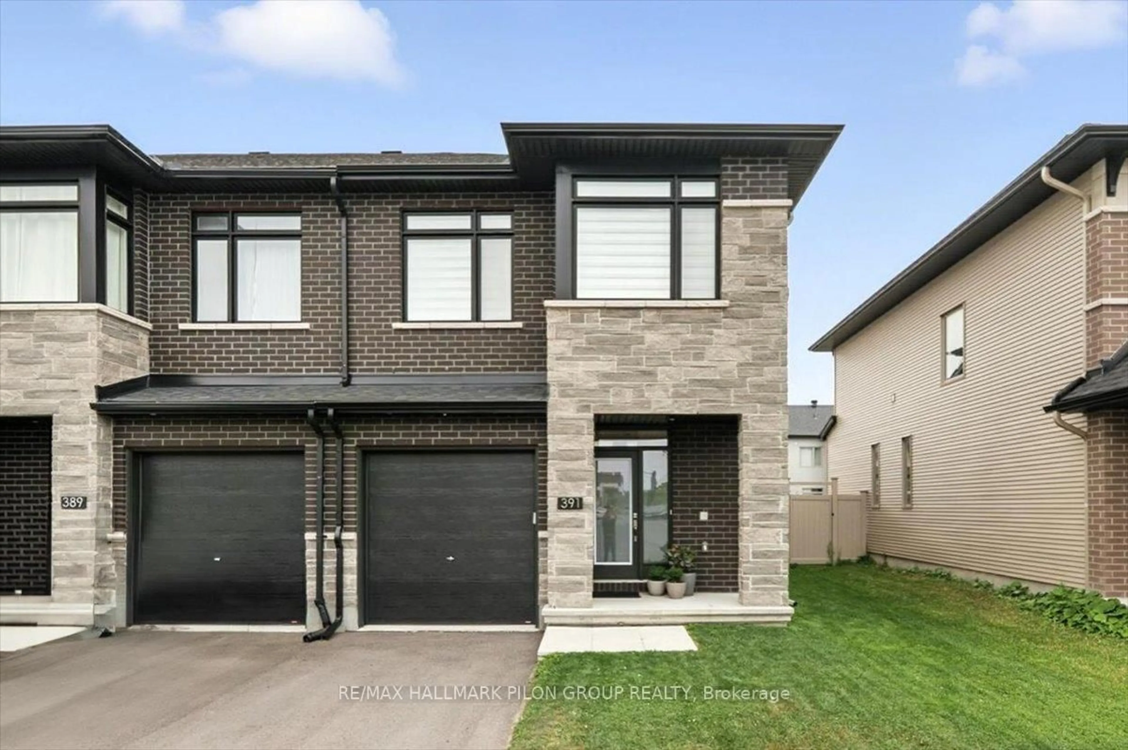 Home with brick exterior material, street for 391 Cornice St, Ottawa Ontario K1W 0P7