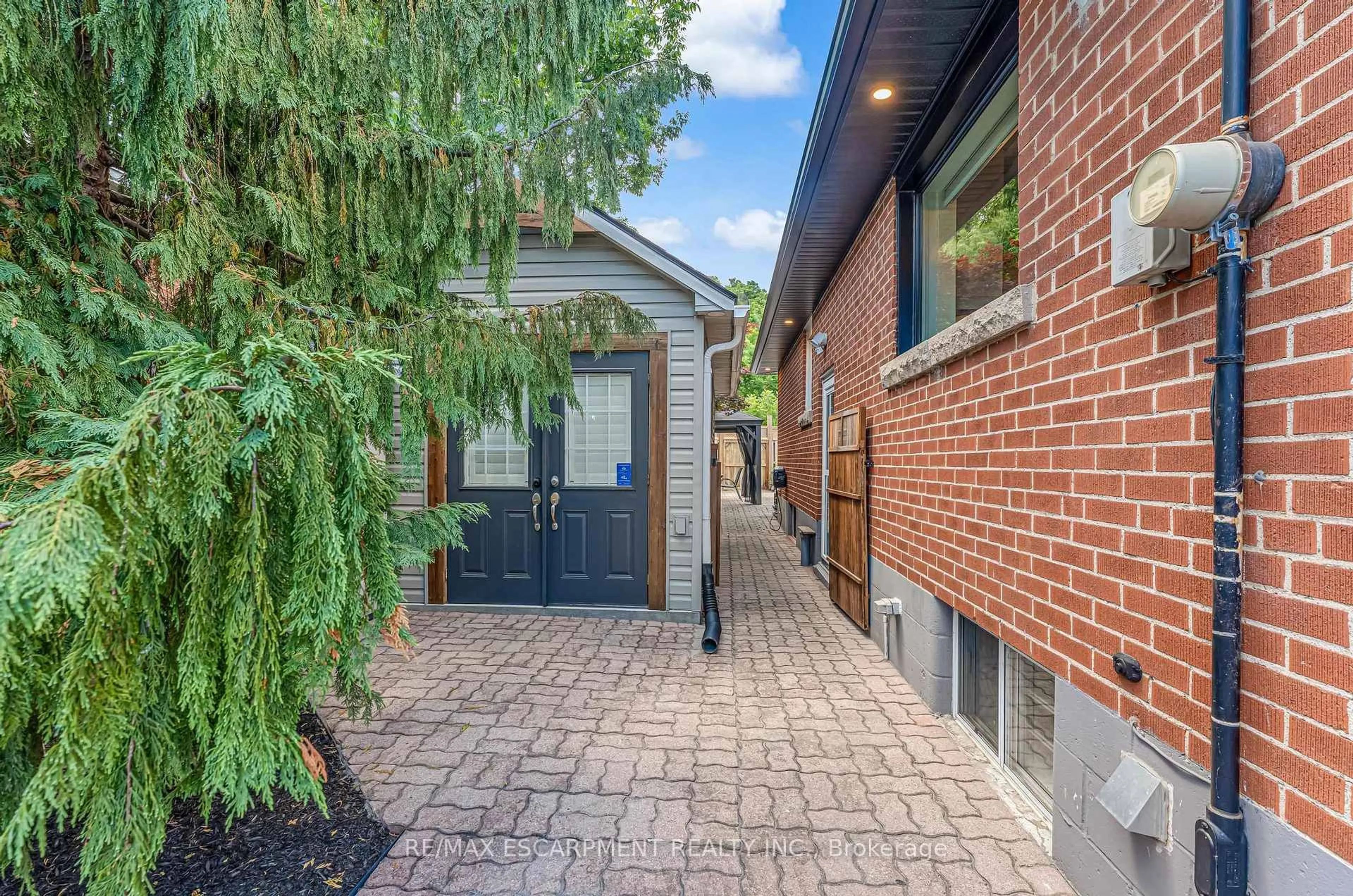 Home with brick exterior material, street for 25 Alba St, Hamilton Ontario L8G 1N9