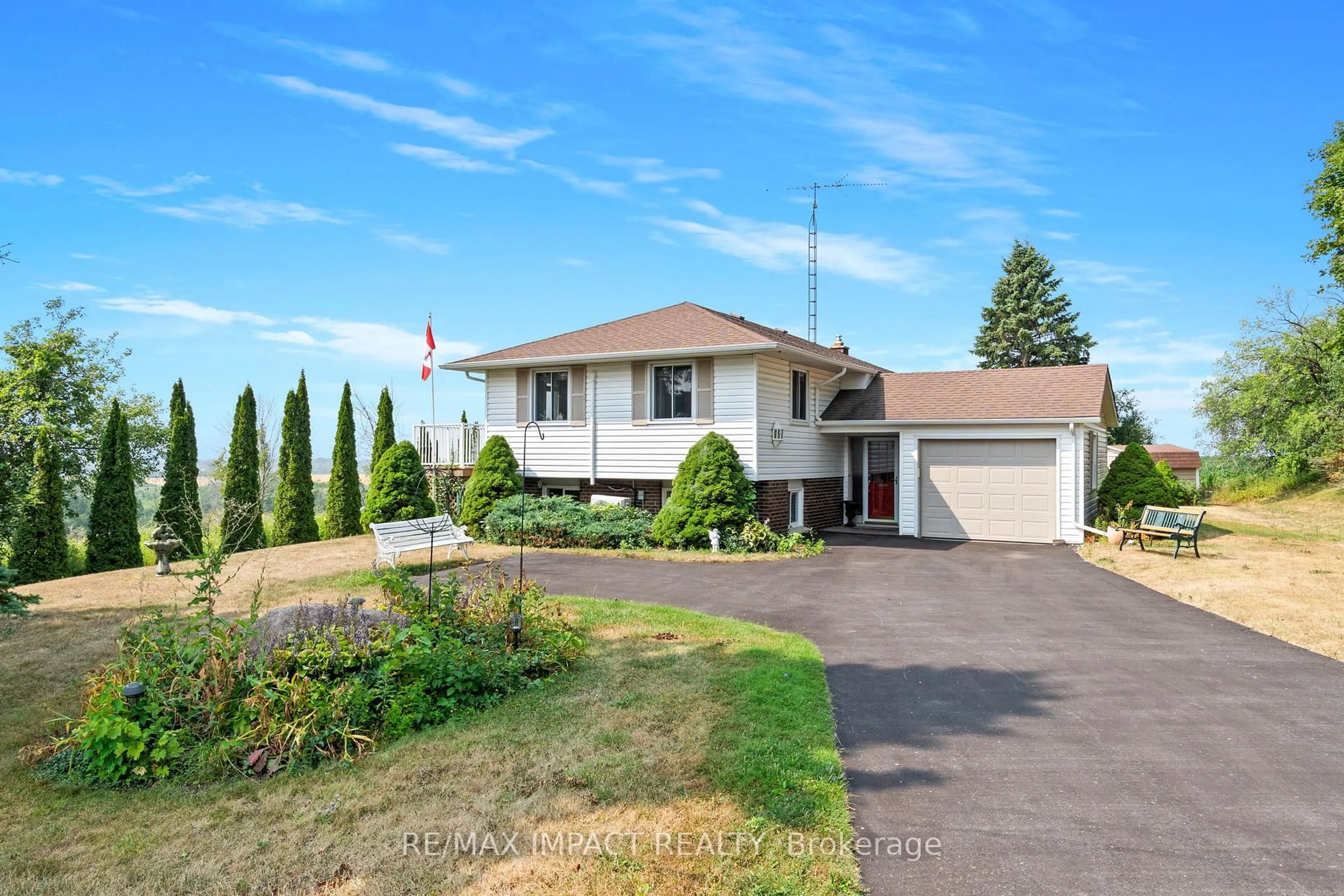 A pic from outside/outdoor area/front of a property/back of a property/a pic from drone, street for 1820 Stanton Rd, Cobourg Ontario K9A 4J8