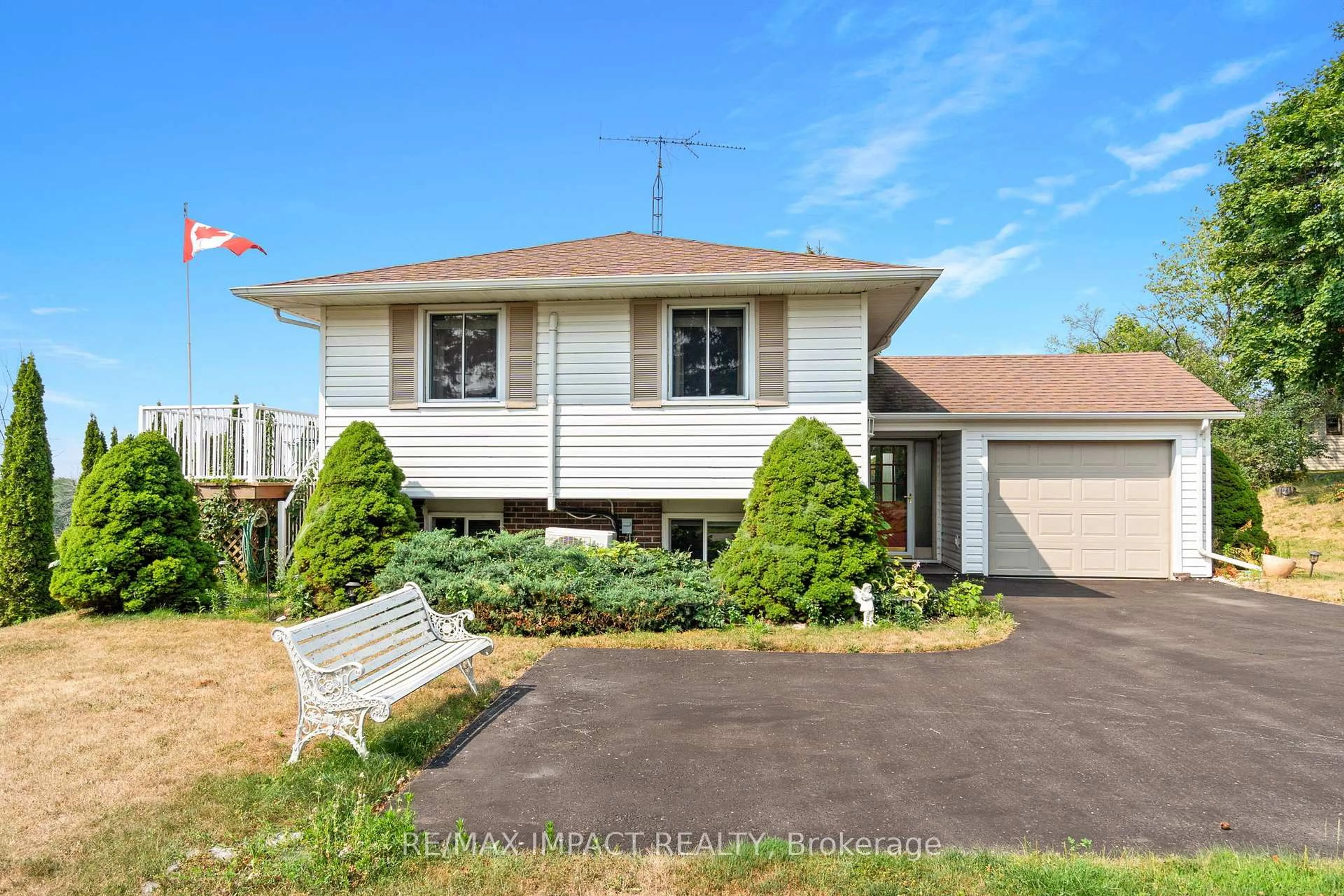 Home with vinyl exterior material, street for 1820 Stanton Rd, Cobourg Ontario K9A 4J8