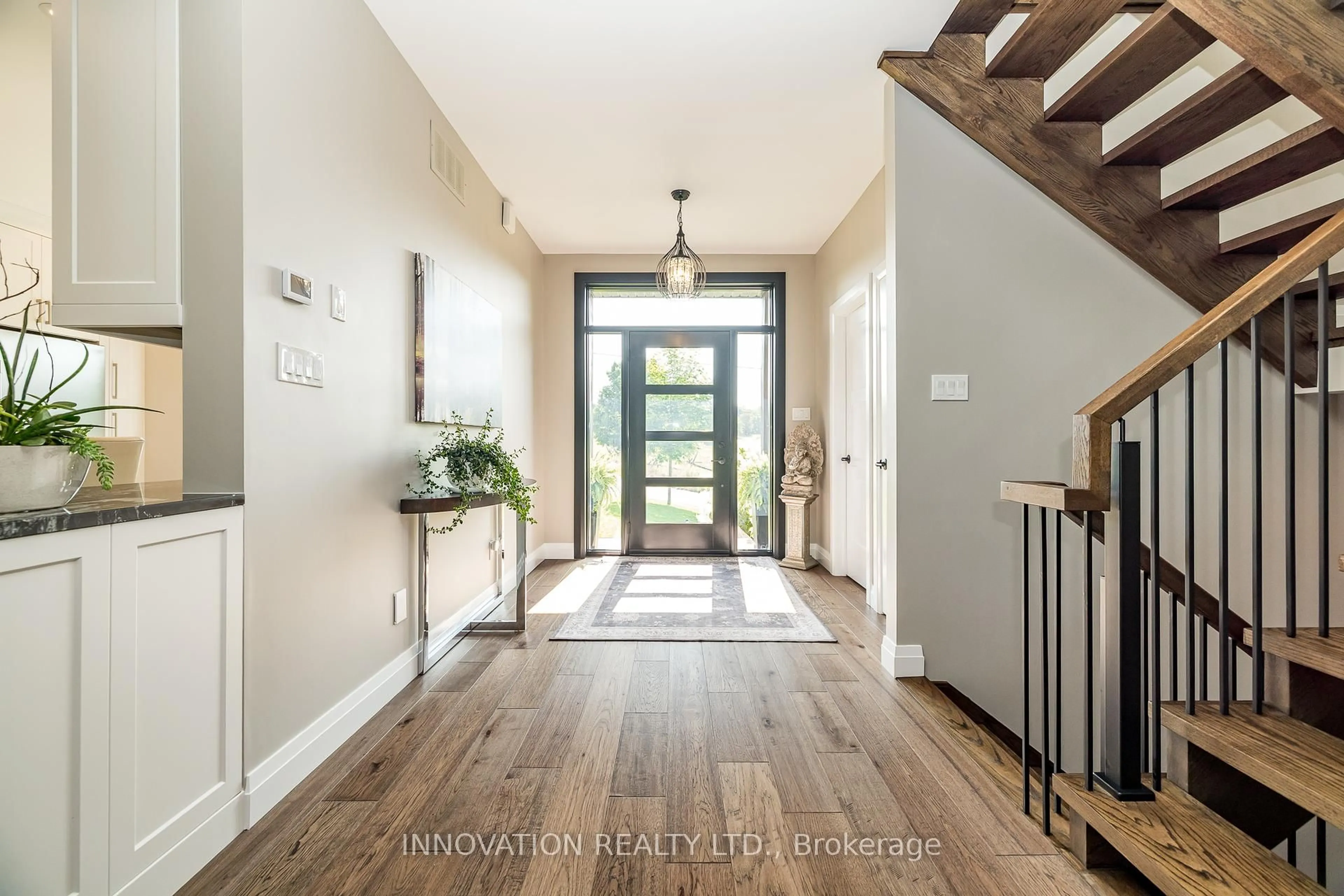 Indoor entryway for 433 Colin Farmer Rd, Perth Ontario K7H 3C7