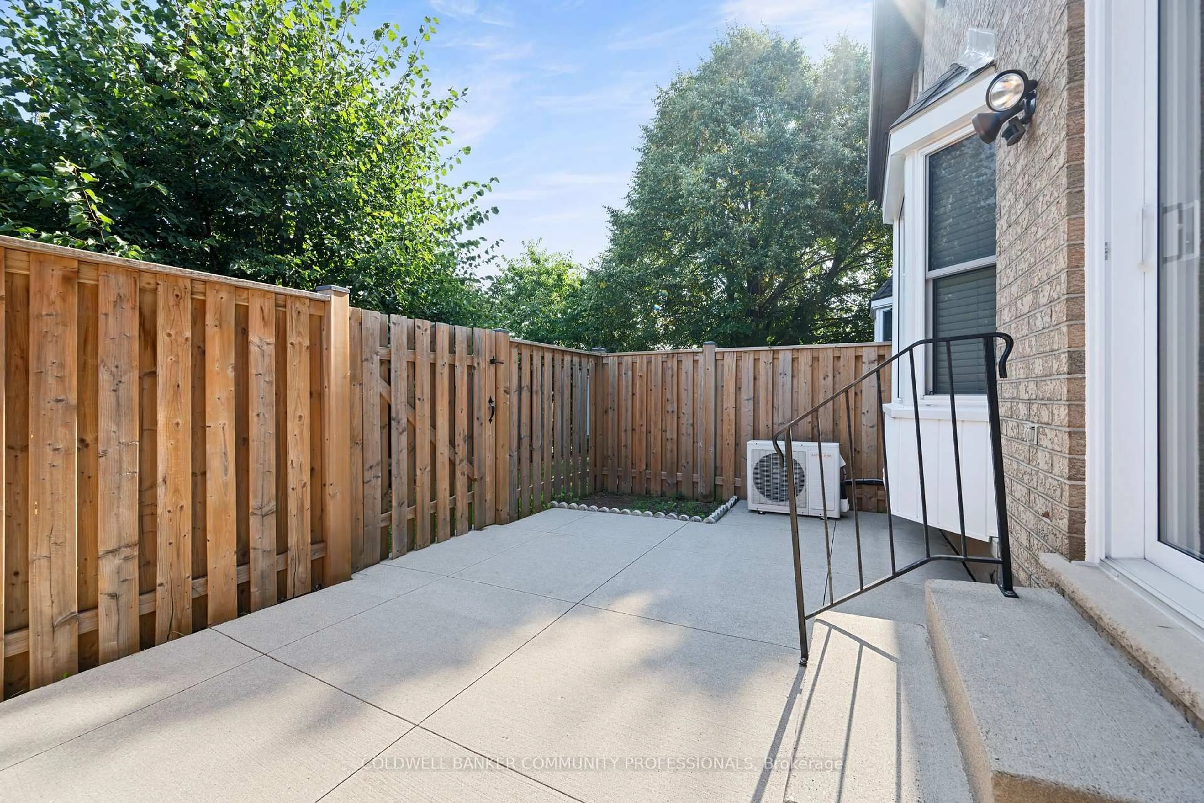 Patio, street for 1310 Upper Wentworth St #7, Hamilton Ontario L9A 5J3