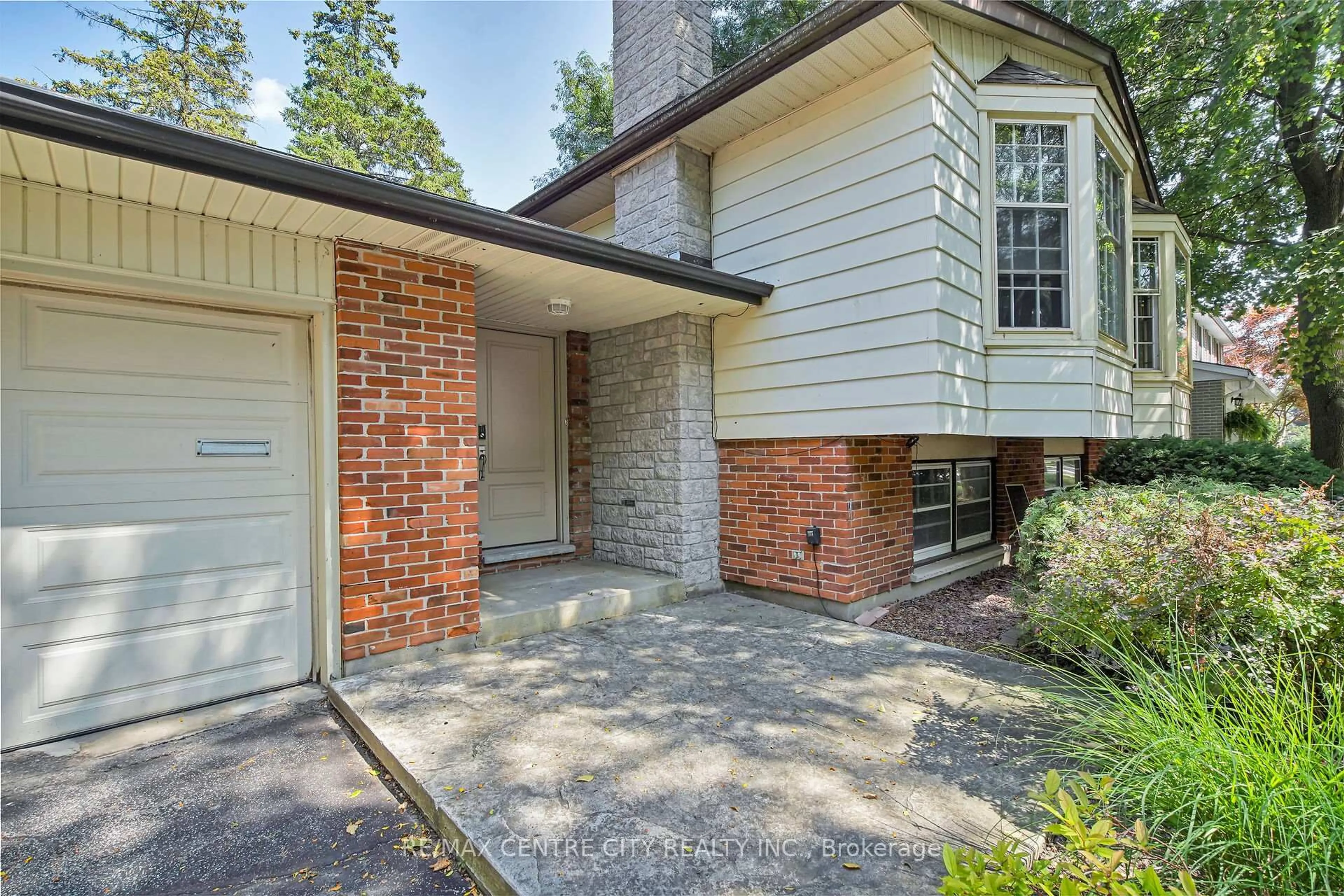 Home with brick exterior material, street for 937 Fontaine Rd, London North Ontario N6H 4H6