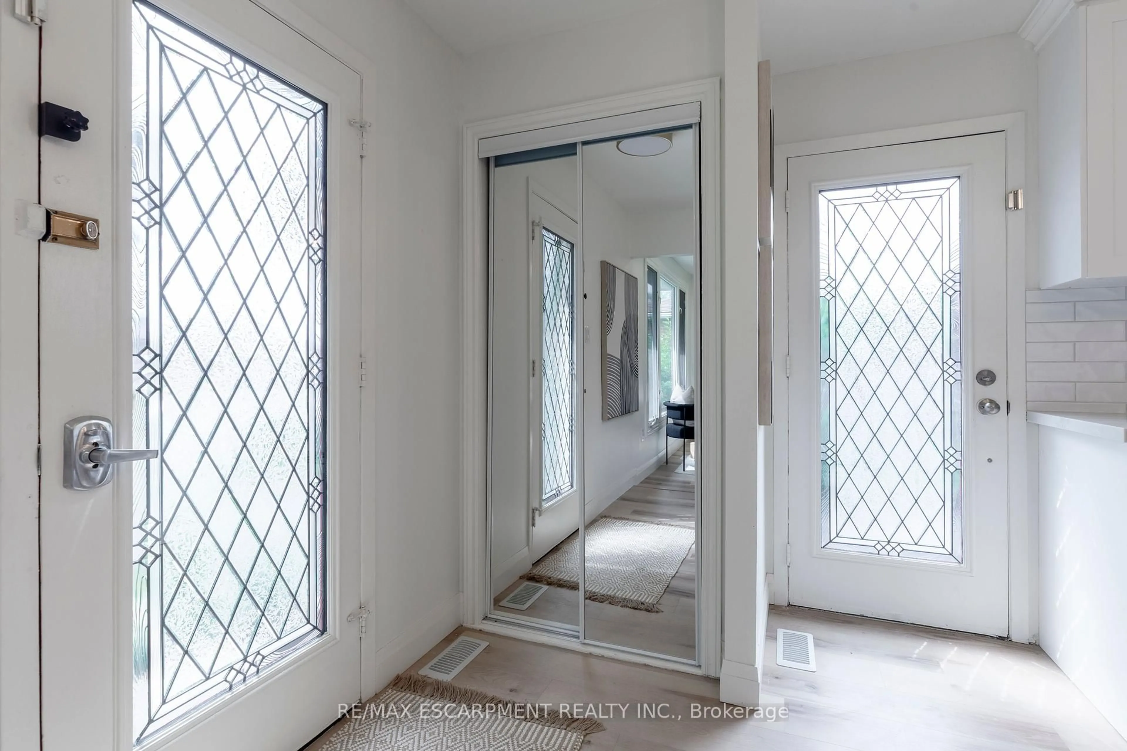 Indoor foyer for 20 Laird Dr, Hamilton Ontario L8T 4L7