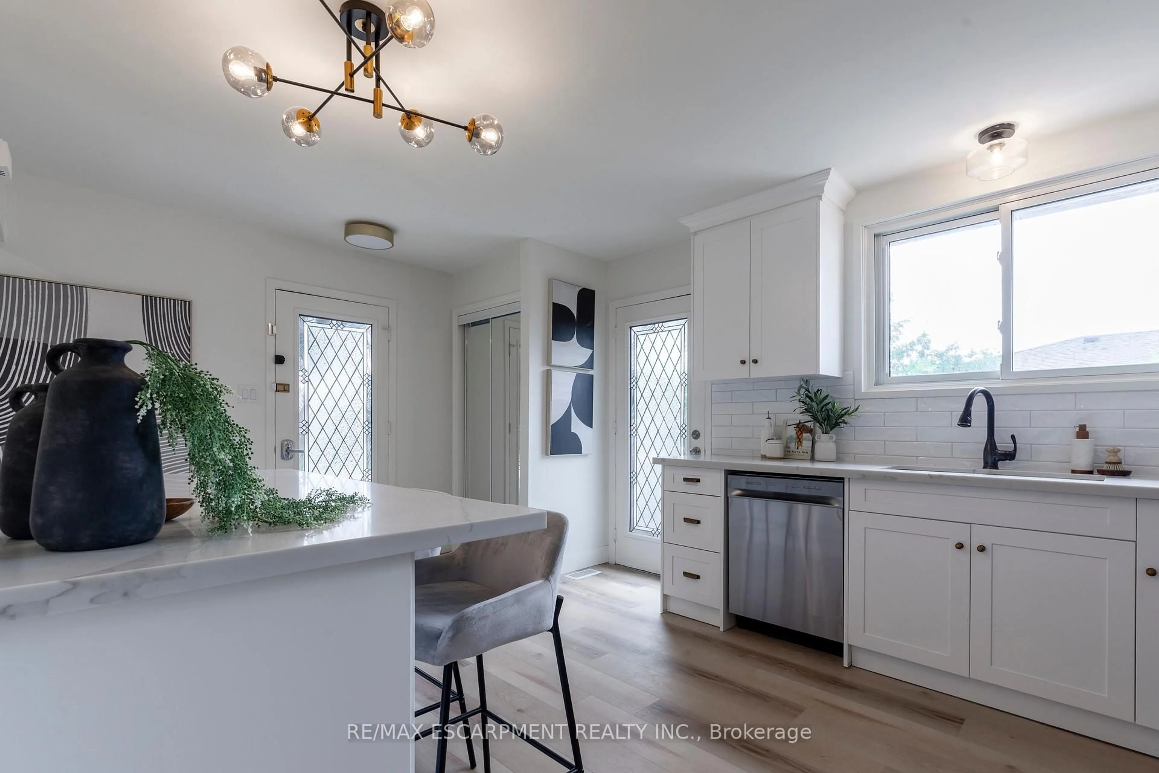 Open concept kitchen, ceramic/tile floor for 20 Laird Dr, Hamilton Ontario L8T 4L7