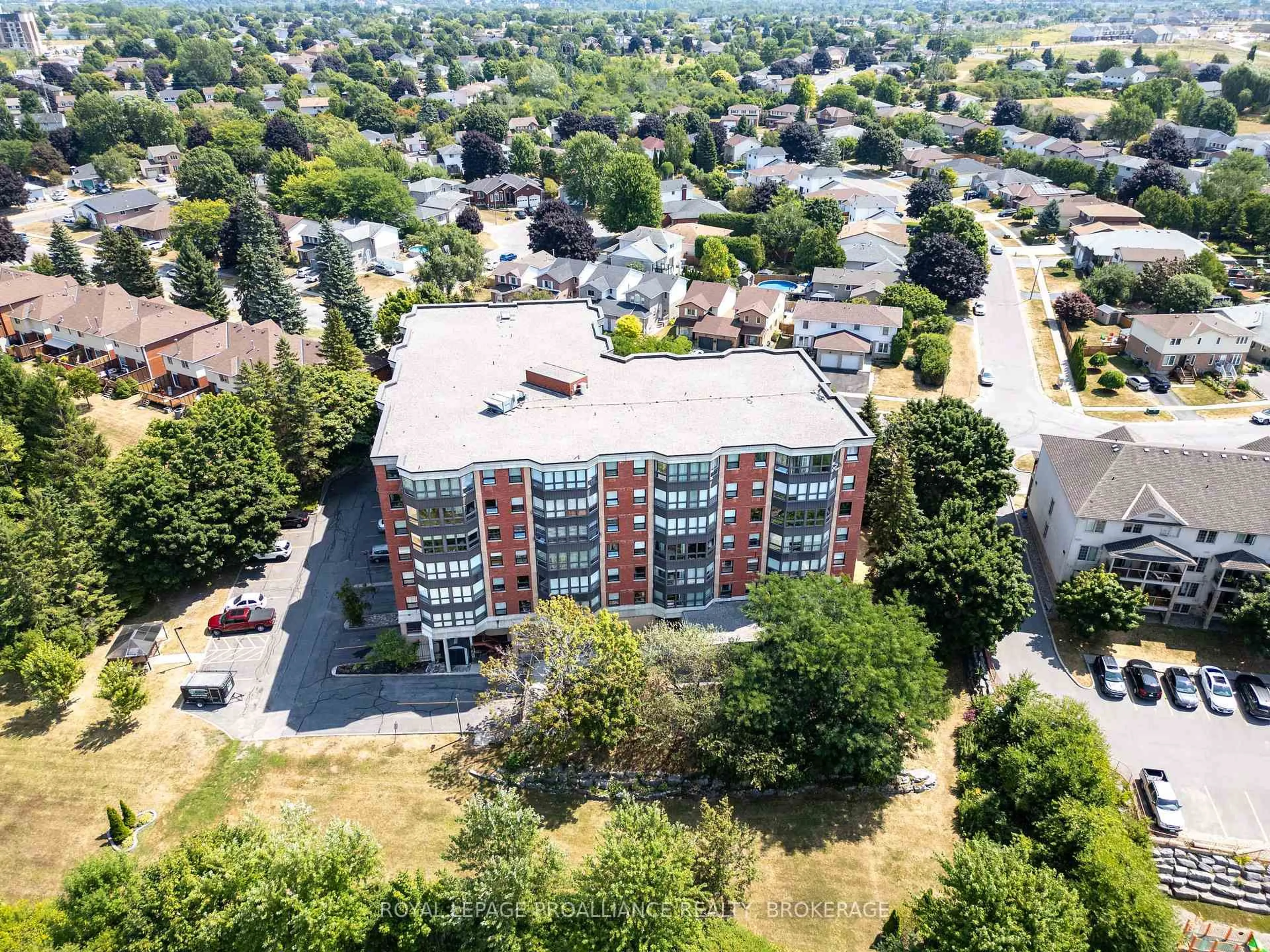 A pic from outside/outdoor area/front of a property/back of a property/a pic from drone, unknown for 675 Davis Dr #609, Kingston Ontario K7M 8L5