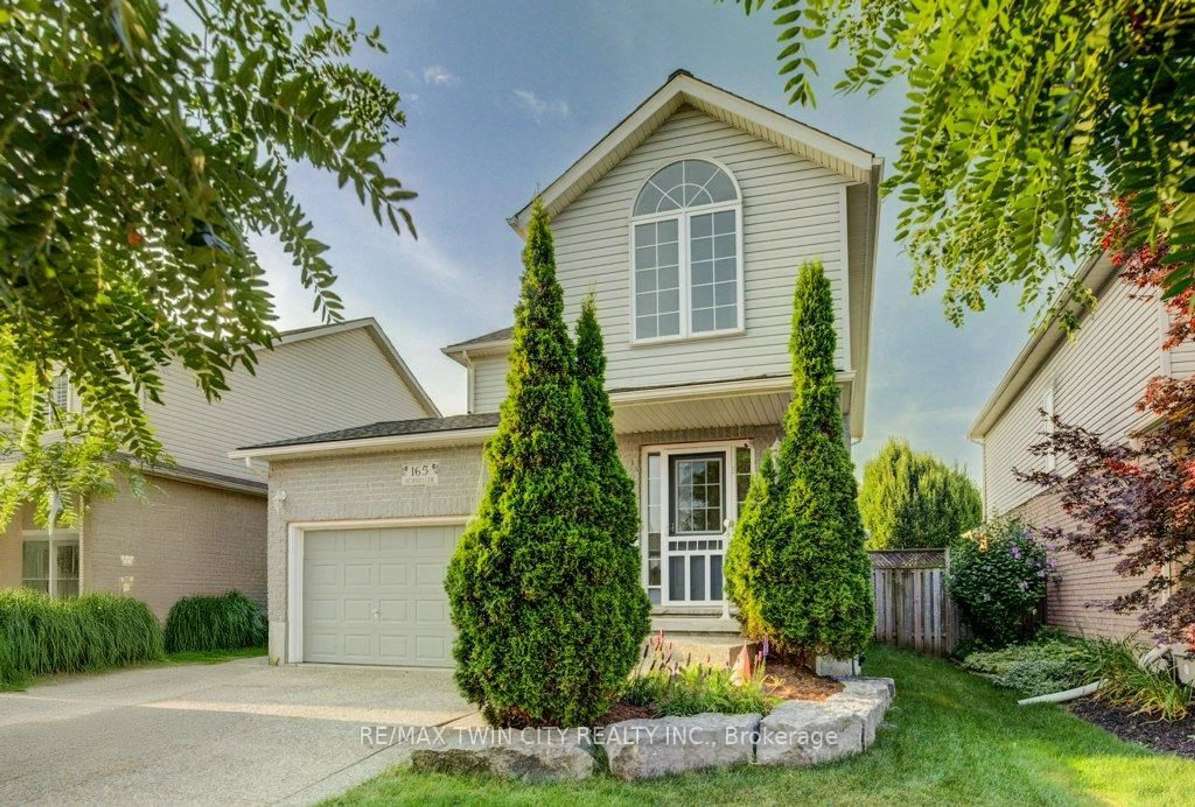 Unknown for 165 Schneller Dr, Wilmot Ontario N3A 2L6