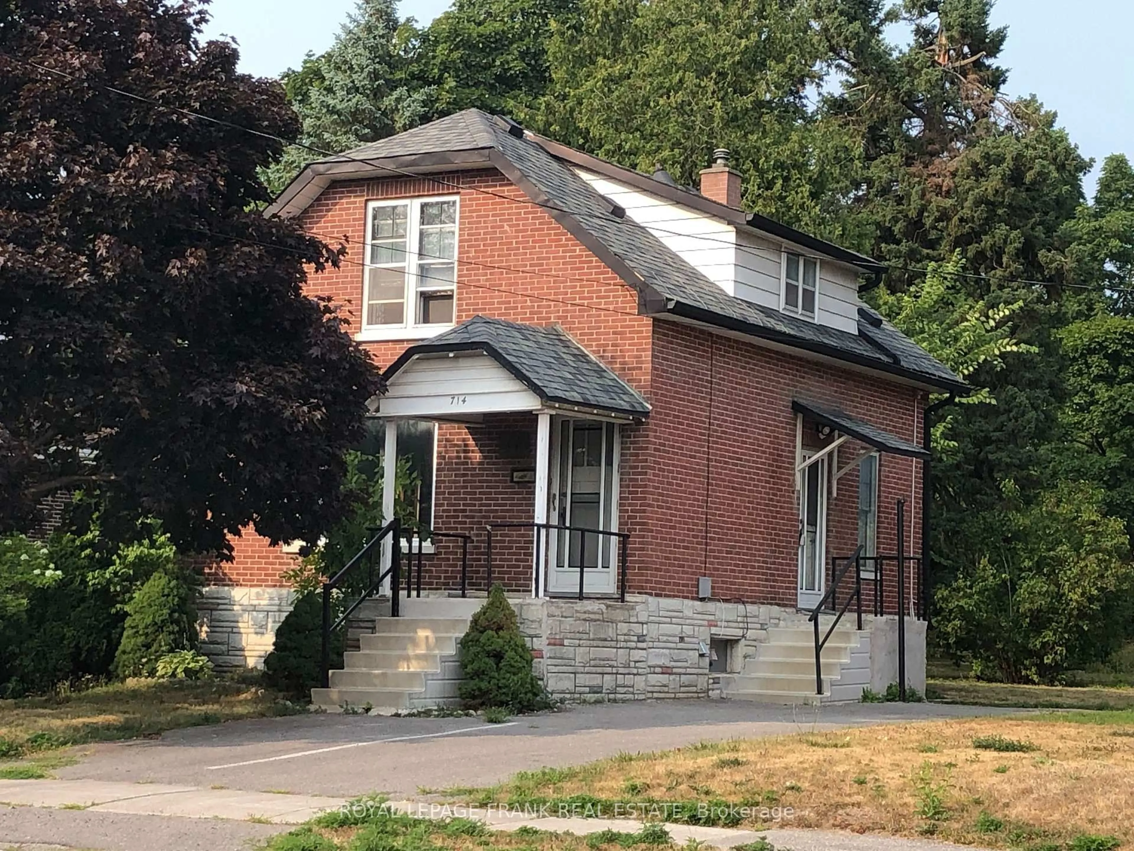 Home with brick exterior material, street for 714 Chemong Rd, Peterborough North Ontario K9H 5Y9