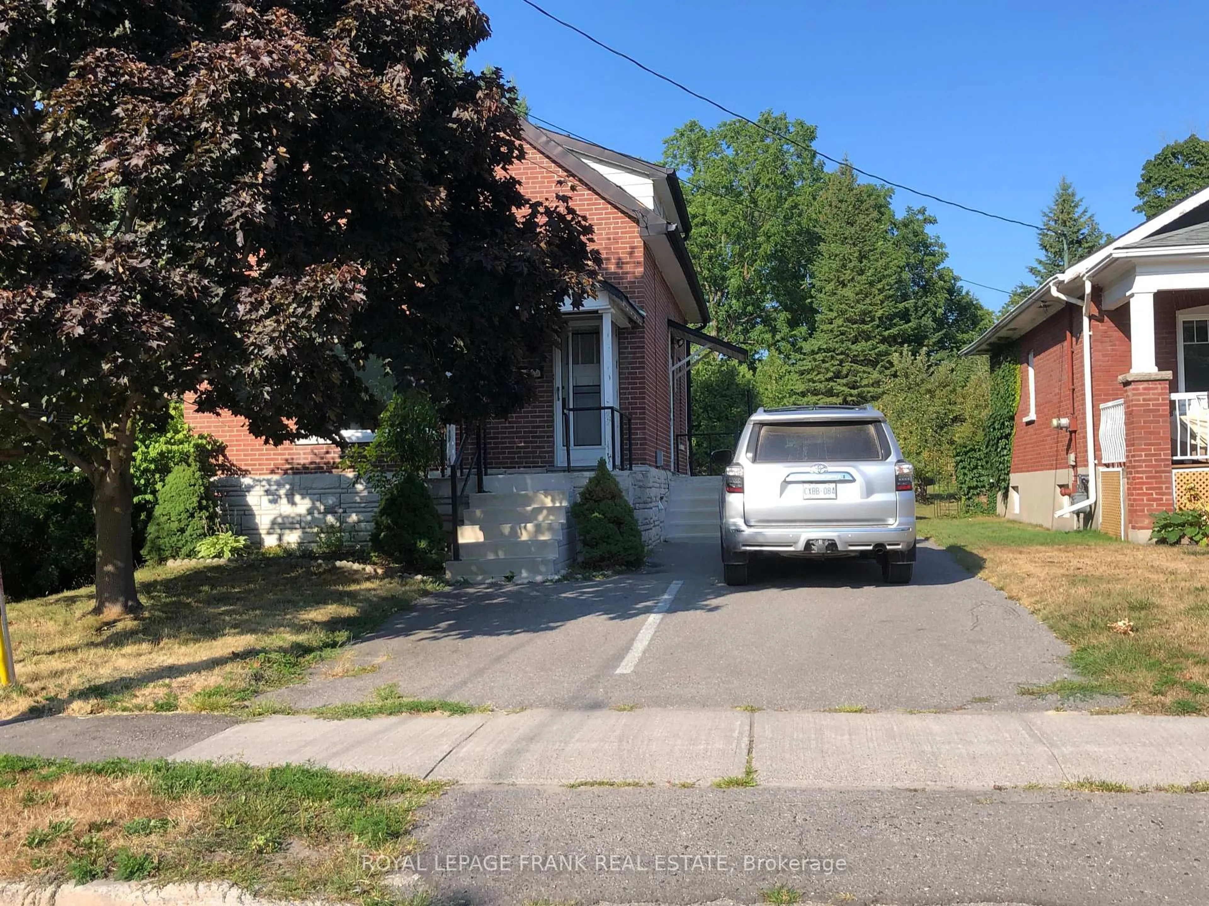 A pic from outside/outdoor area/front of a property/back of a property/a pic from drone, street for 714 Chemong Rd, Peterborough North Ontario K9H 5Y9