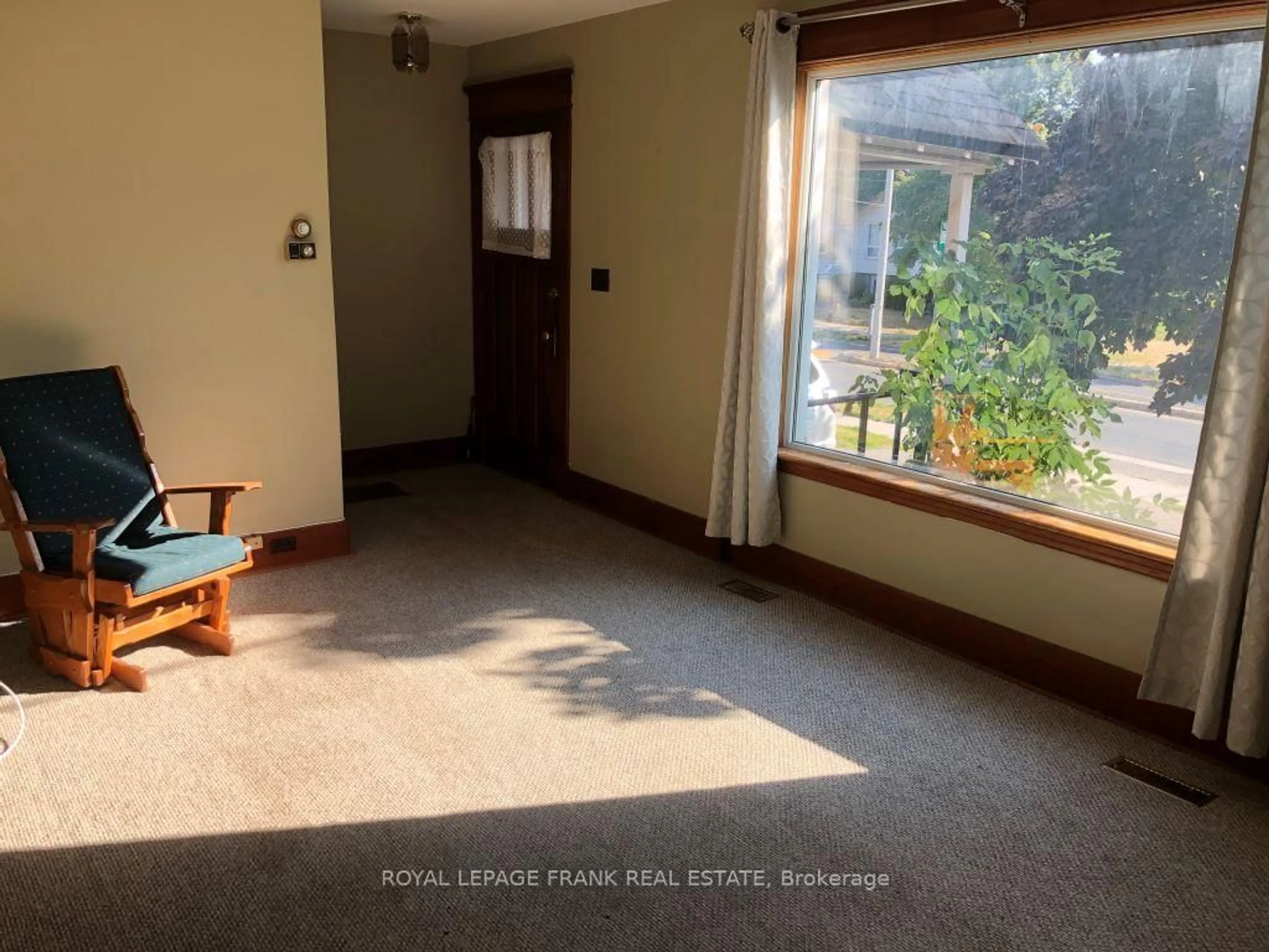 A pic of a room for 714 Chemong Rd, Peterborough North Ontario K9H 5Y9