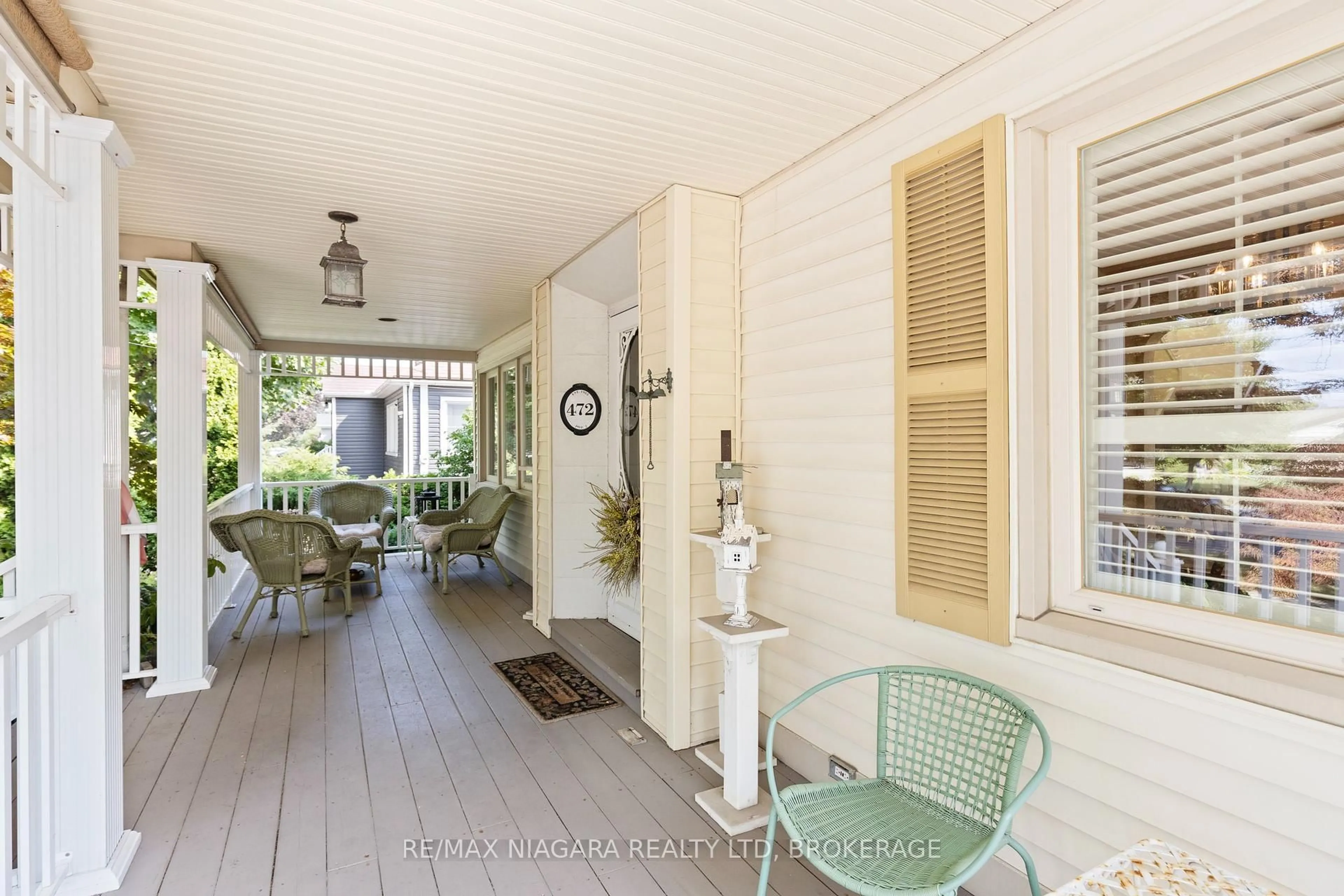 Patio, street for 472 Geneva St, St. Catharines Ontario L2N 2H5