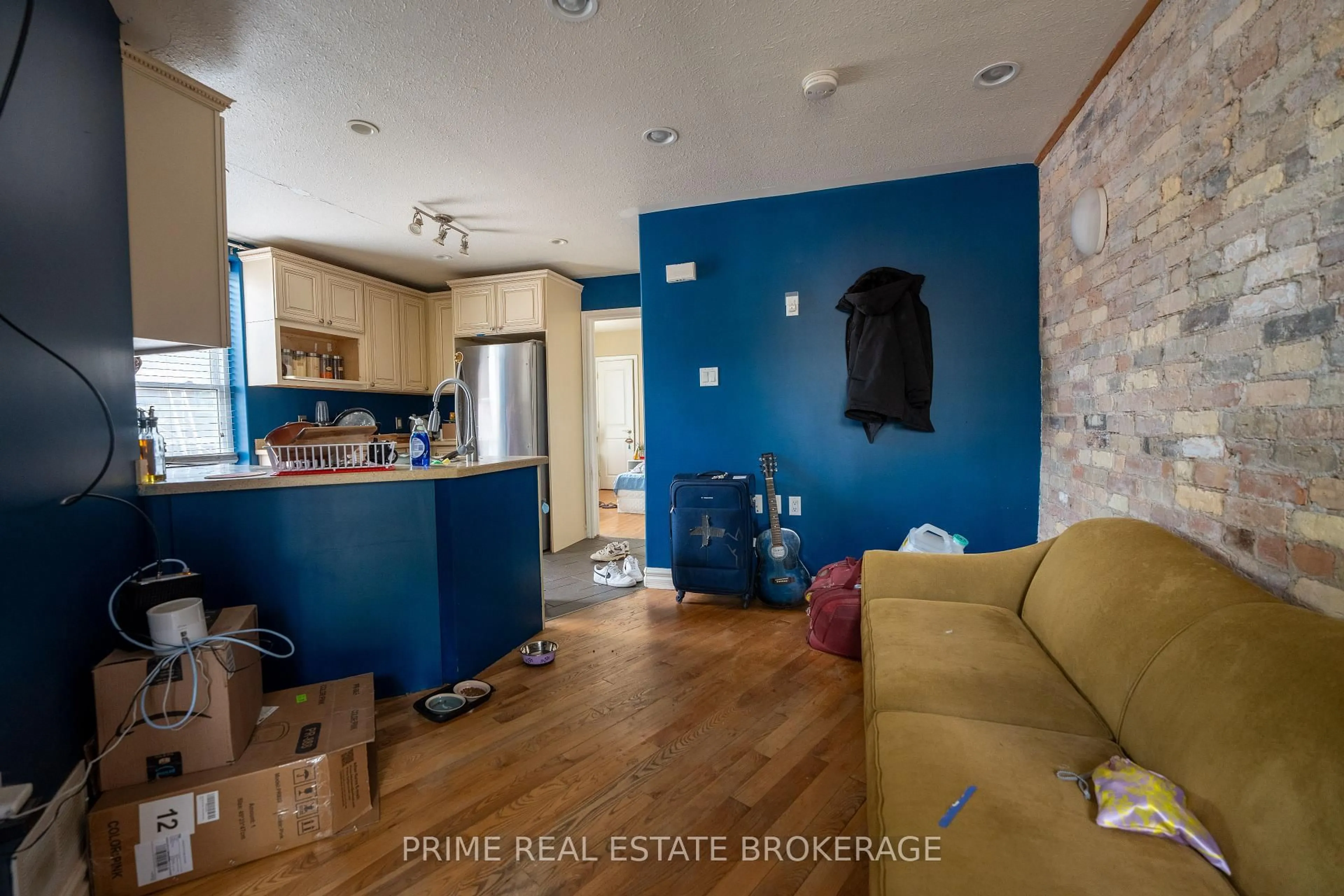 Unknown for 500-502 Colborne St, London East Ontario N6B 2T5
