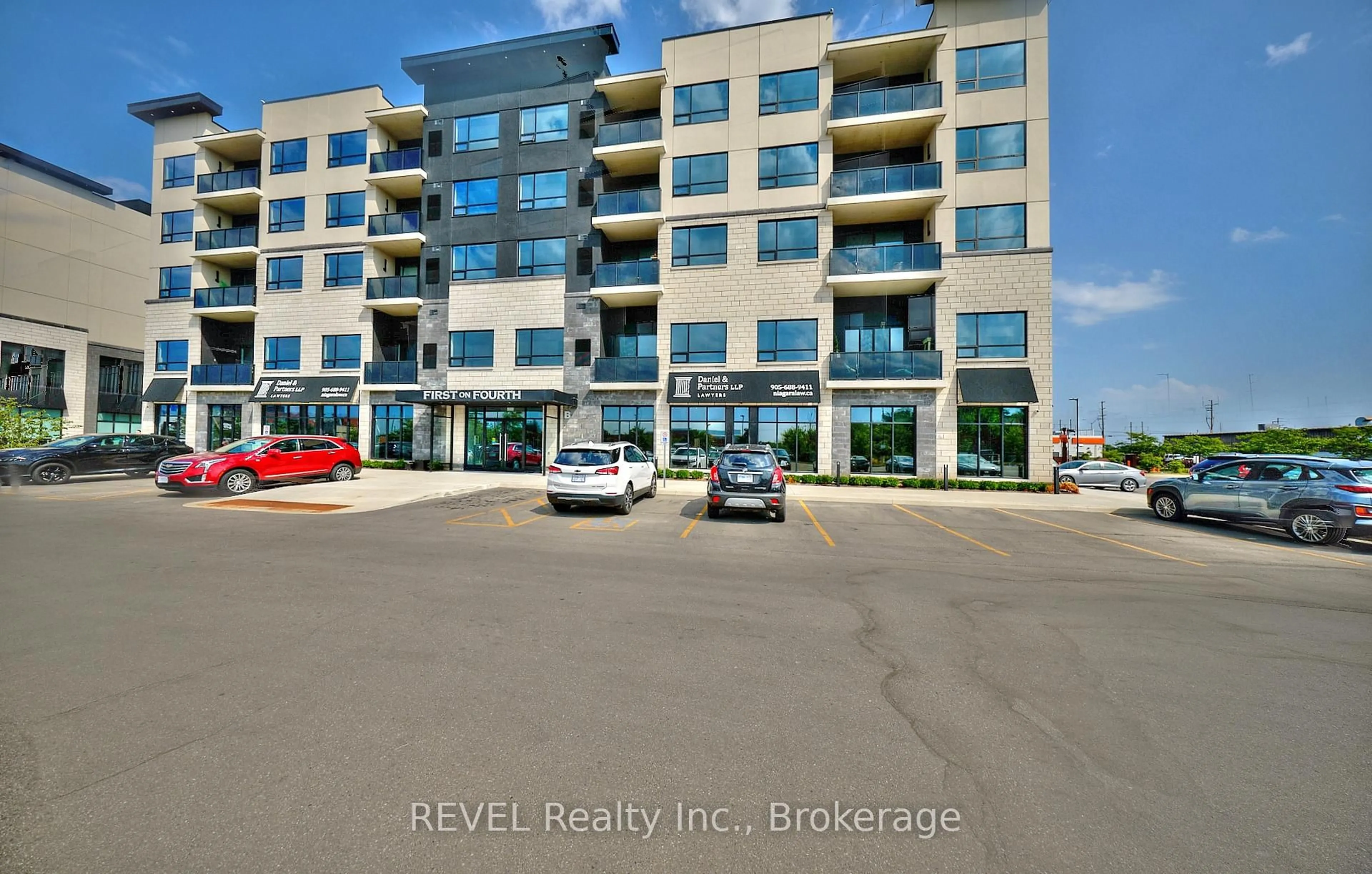 Unknown for 300B Fourth Ave #305, St. Catharines Ontario L2S 0E6