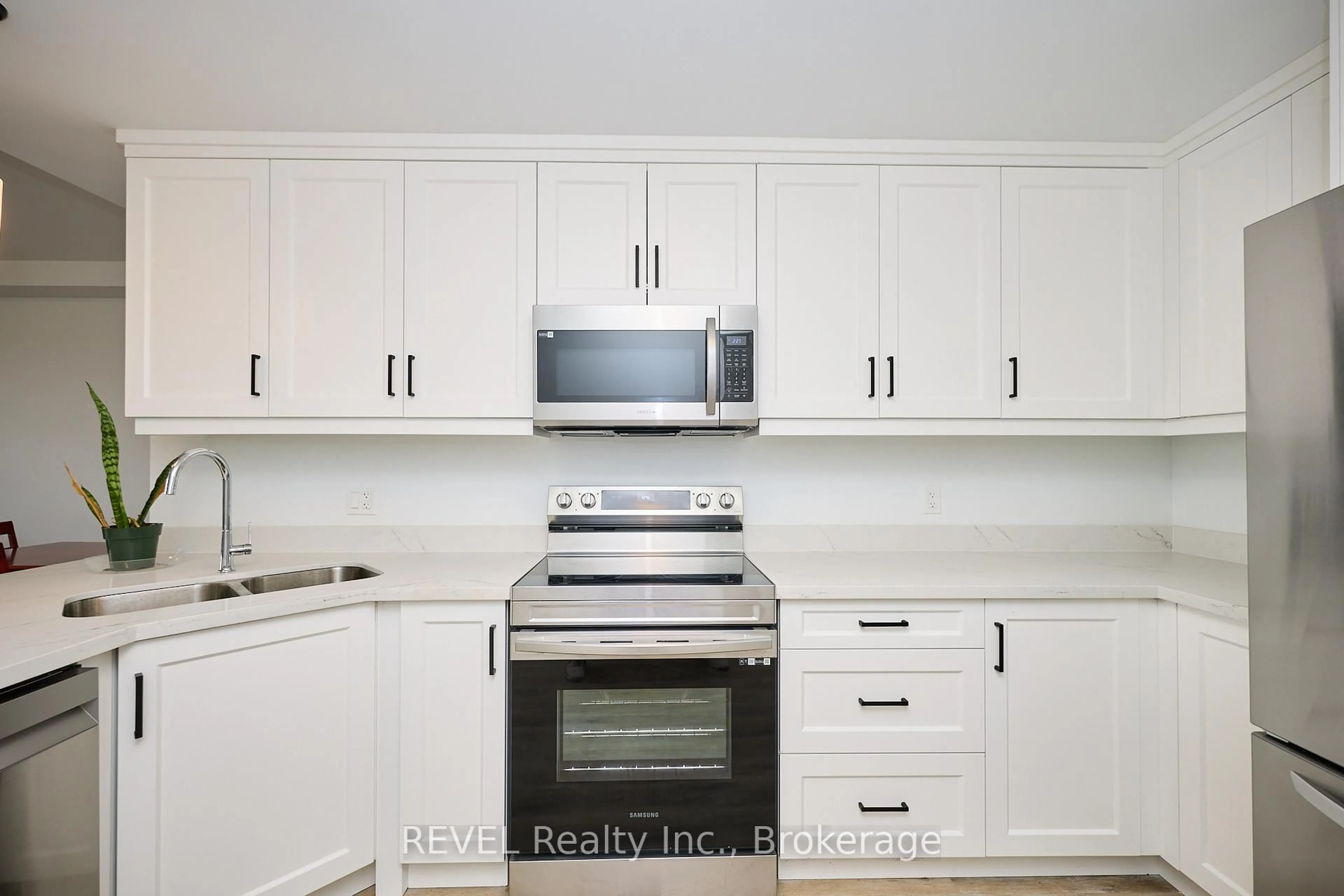 Standard kitchen, unknown for 300B Fourth Ave #305, St. Catharines Ontario L2S 0E6