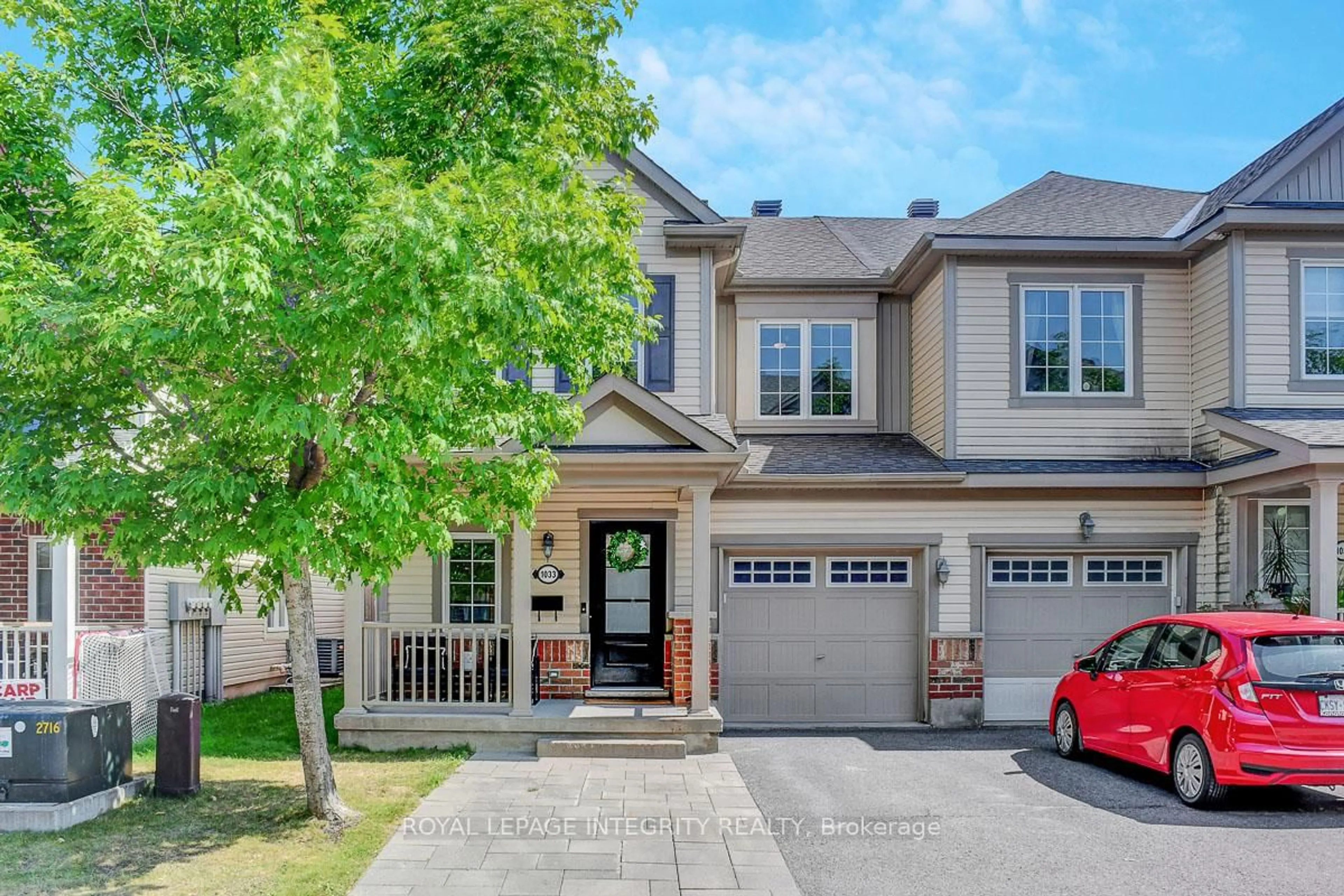 Home with brick exterior material, street for 1033 Pampero Cres, Ottawa Ontario K2S 0N5