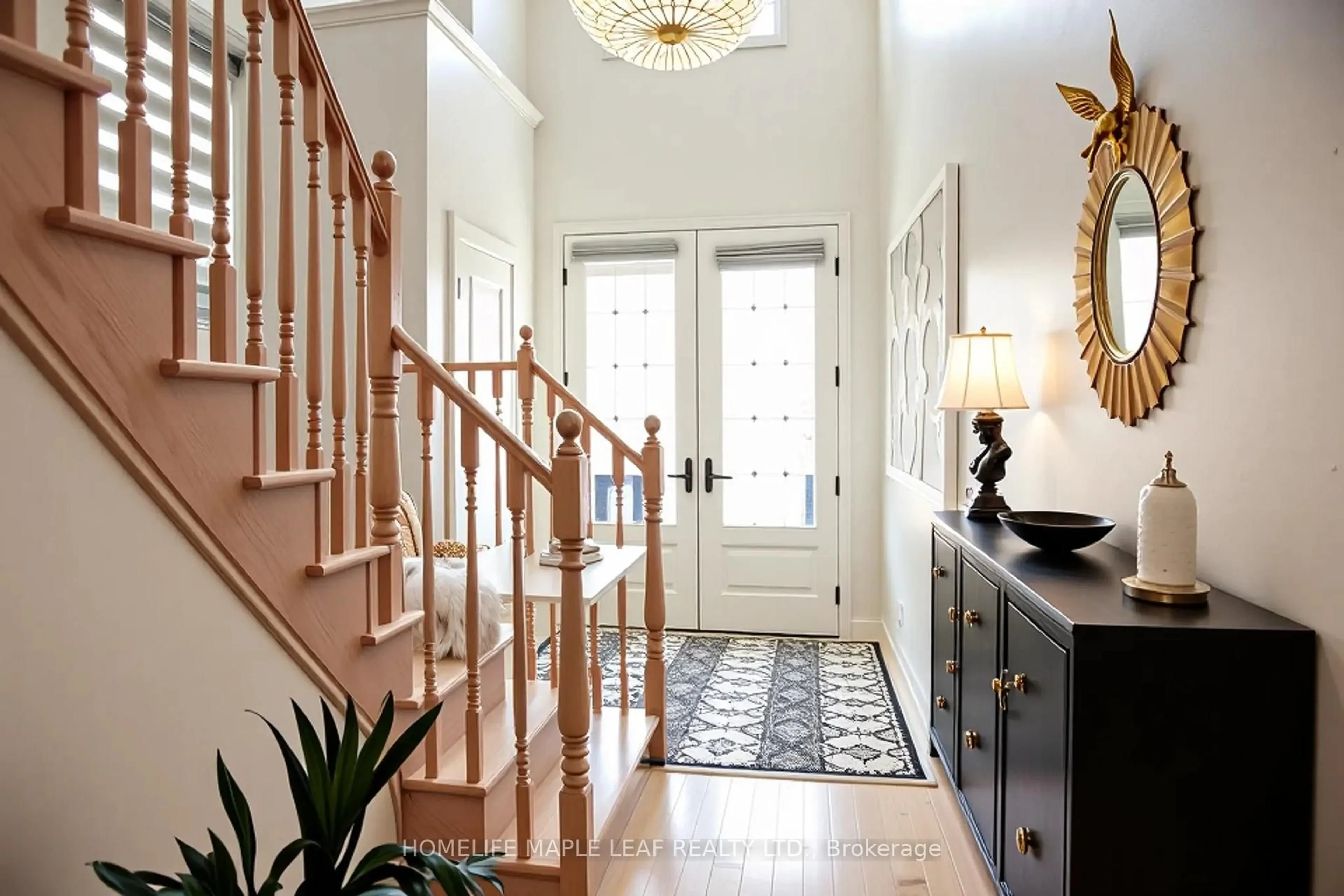 Indoor entryway for 156 Silverwood Cres, Woodstock Ontario N4T 0M6