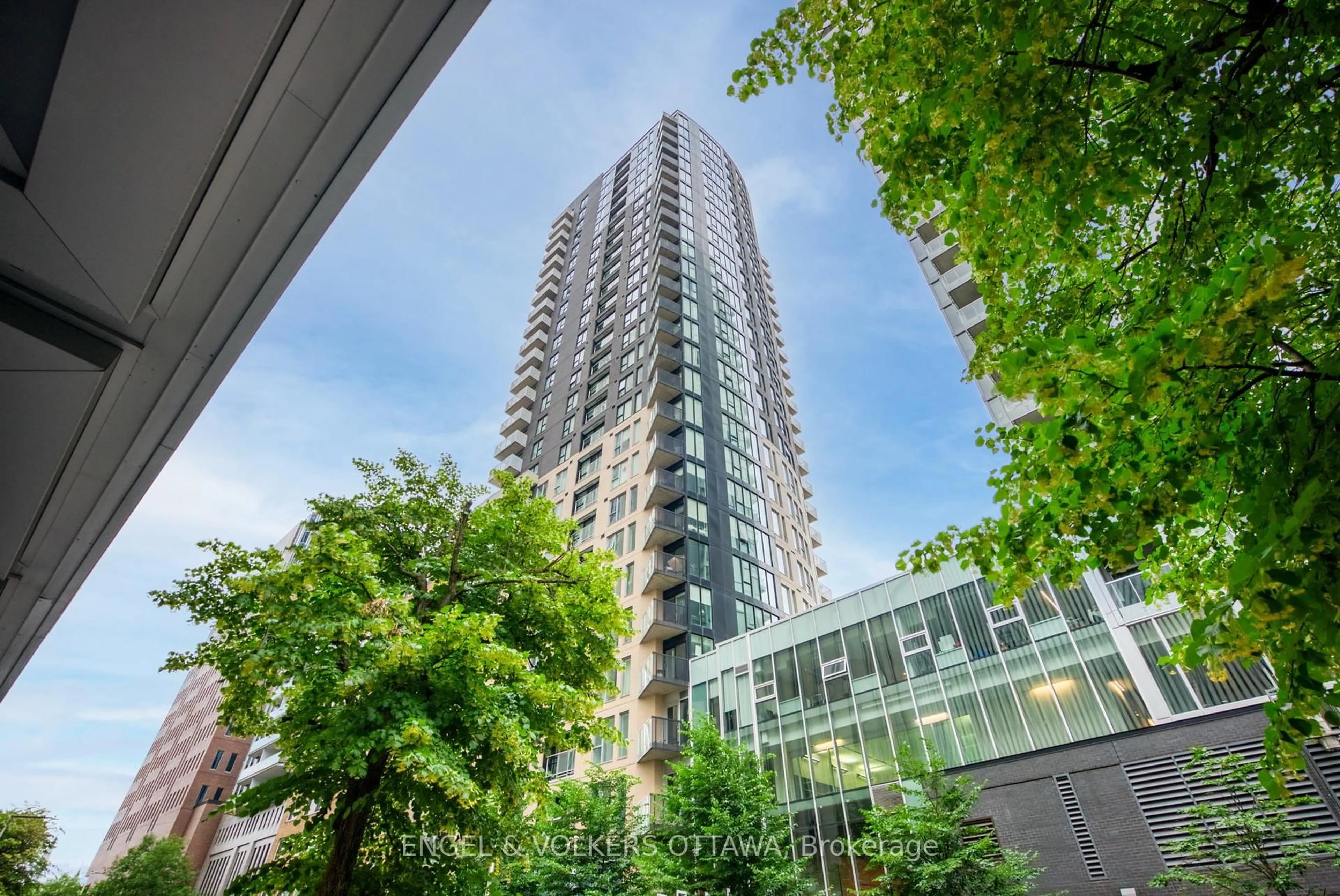 Unknown for 40 Nepean St #707, Ottawa Ontario K2P 0X5