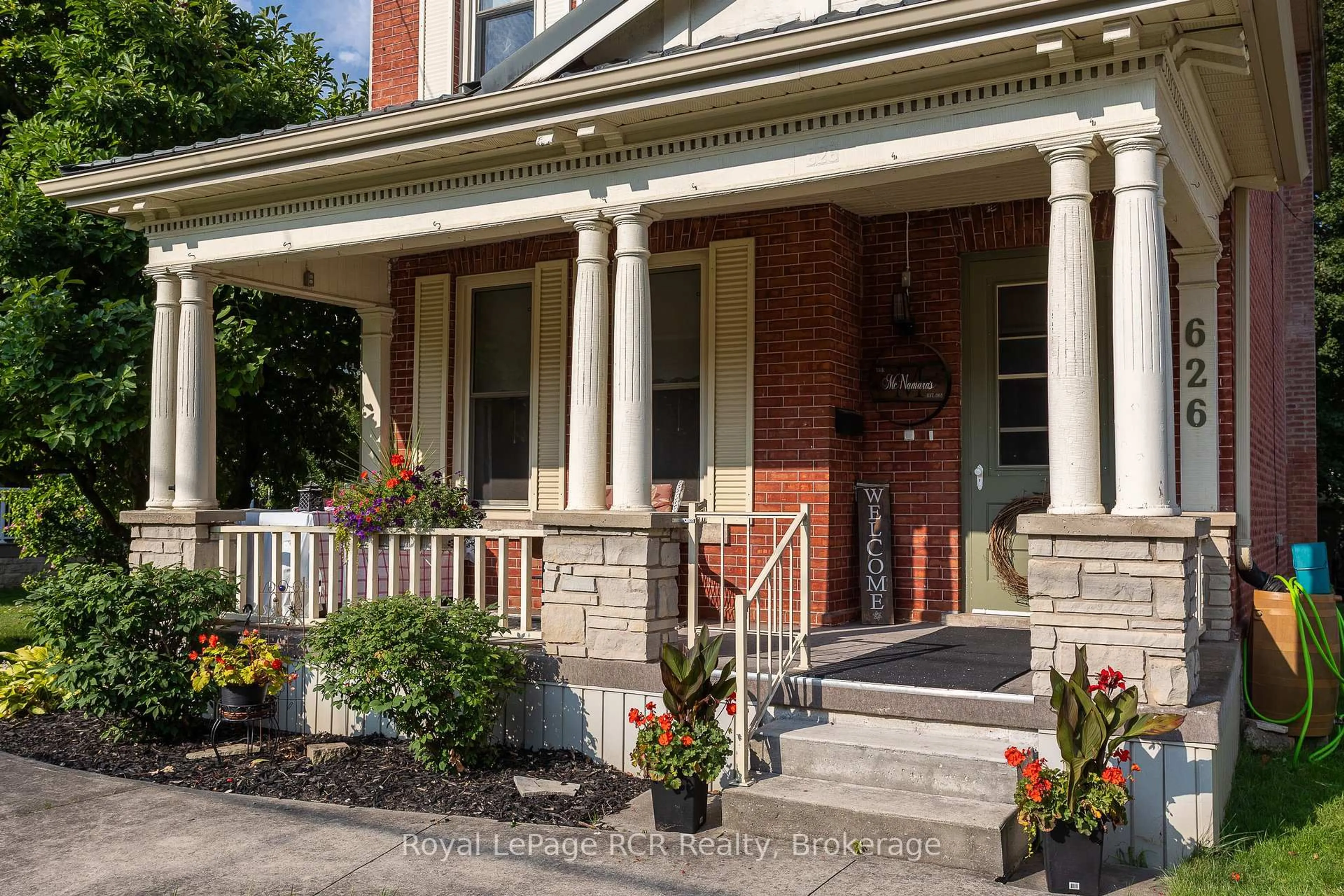 Home with brick exterior material, street for 626 3rd Ave, Owen Sound Ontario N4K 2K1